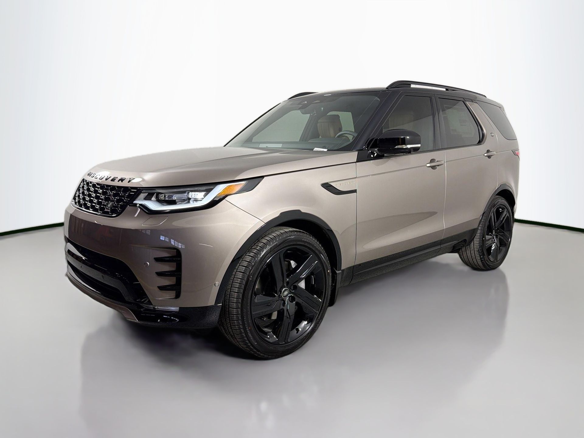 2026 Land Rover Discovery P300 Dynamic SE AWD