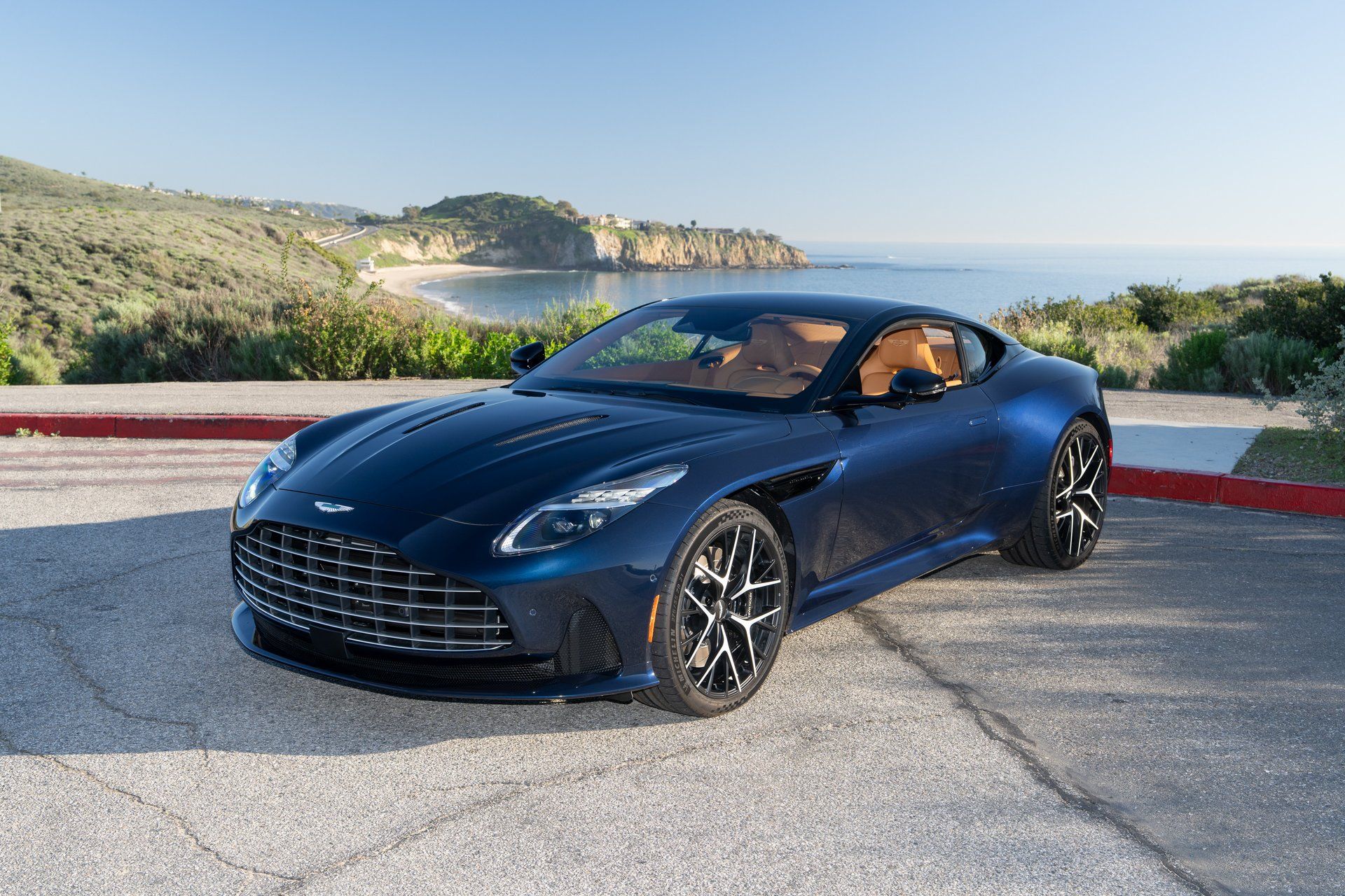2026 Aston Martin DB12 Base - Photo 25