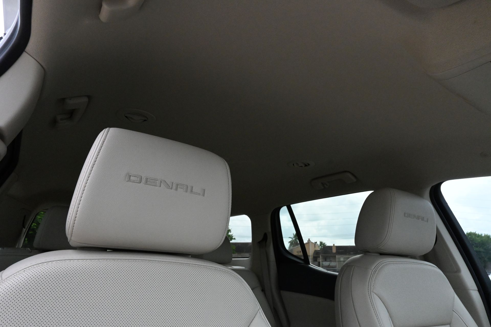 2023 GMC Acadia Denali White at DeMontrond Auto Country