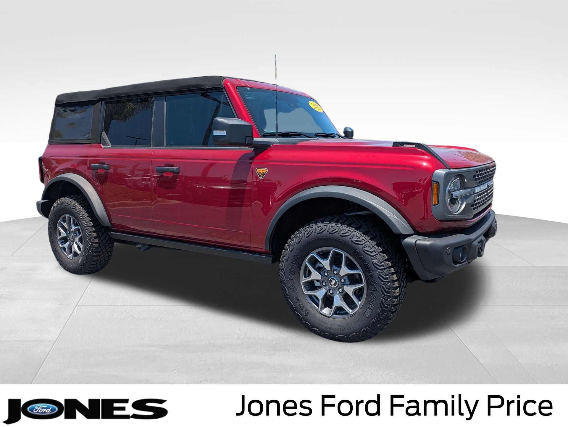 2025 Ford Bronco Badlands - 0