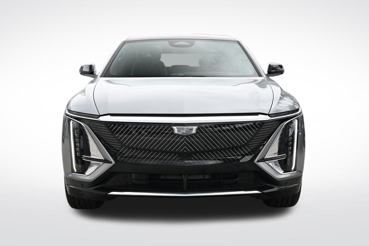 2024 Cadillac LYRIQ Tech 8