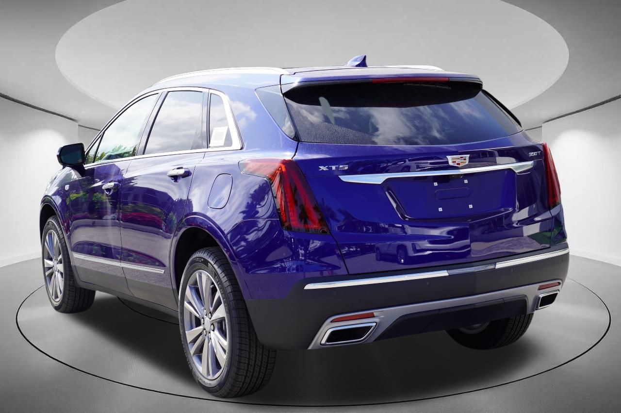 2024 Cadillac XT5 Premium Luxury 3