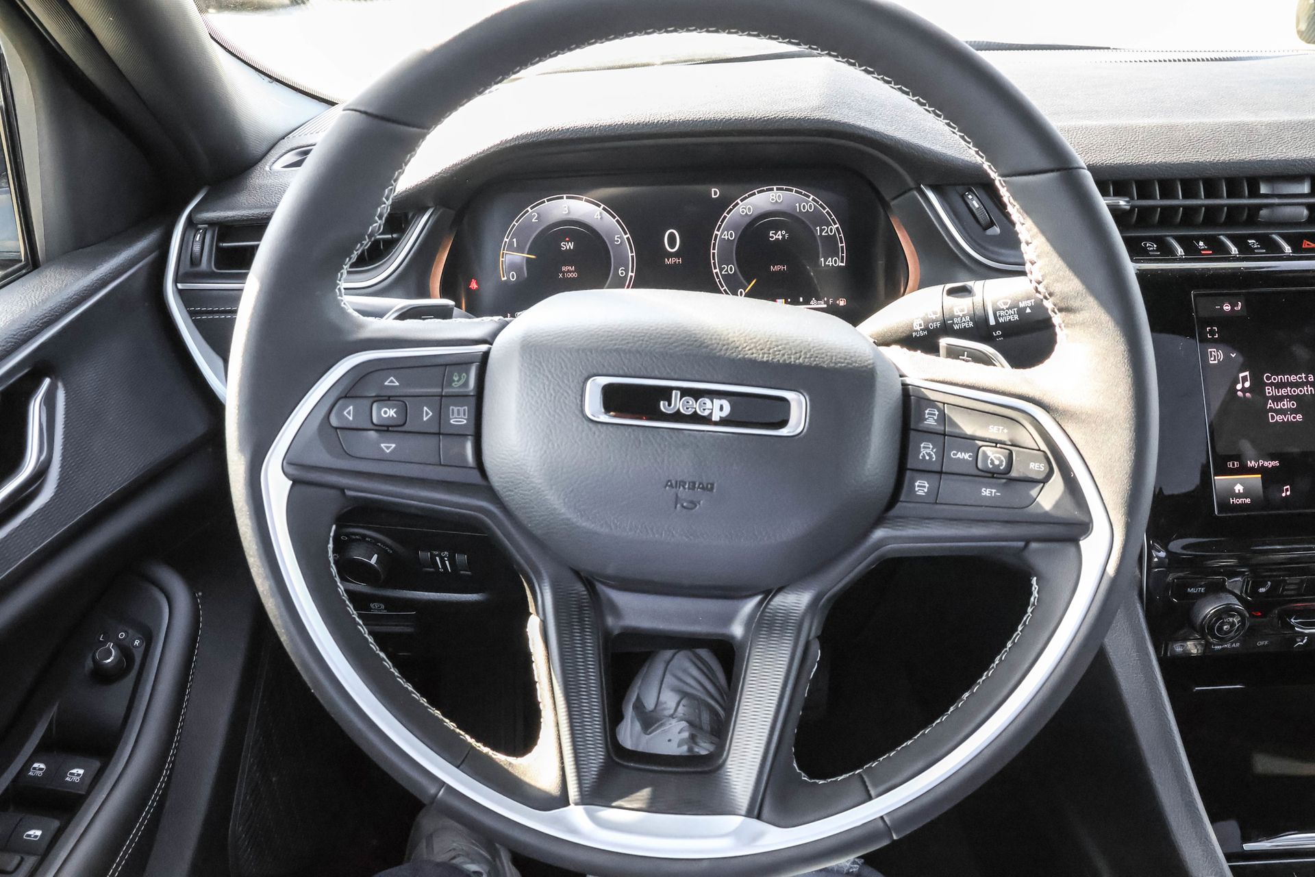 2025 JEEP GRAND CHEROKEE - Image 27