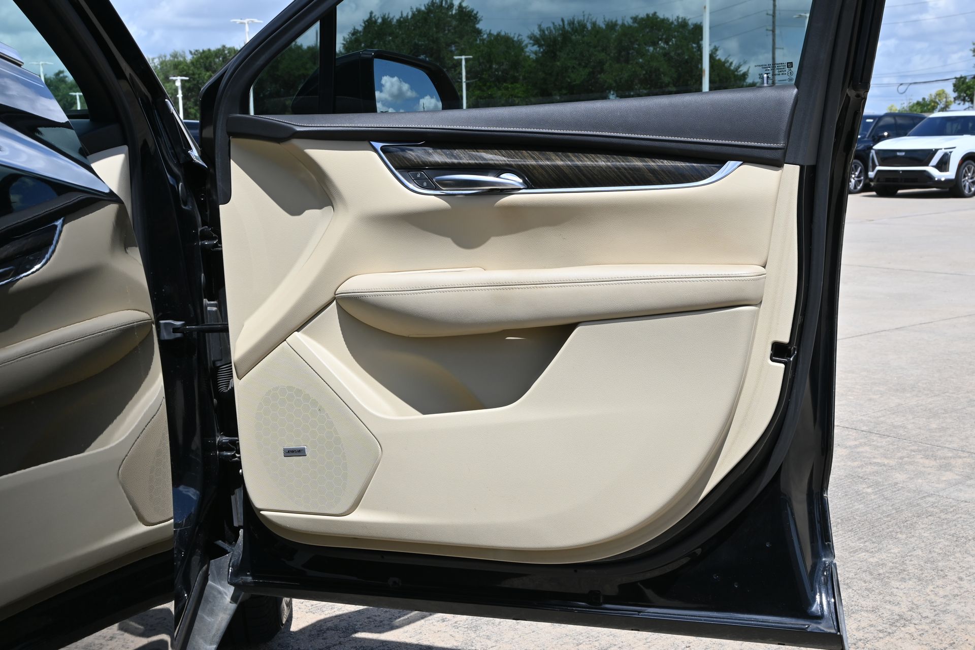 2019 Cadillac XT5 Base Black at DeMontrond Ford