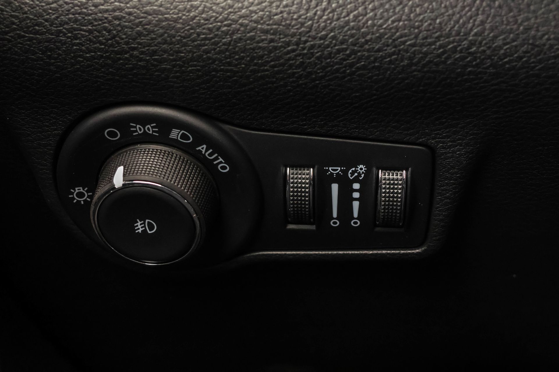 2026 JEEP COMPASS - Image 27