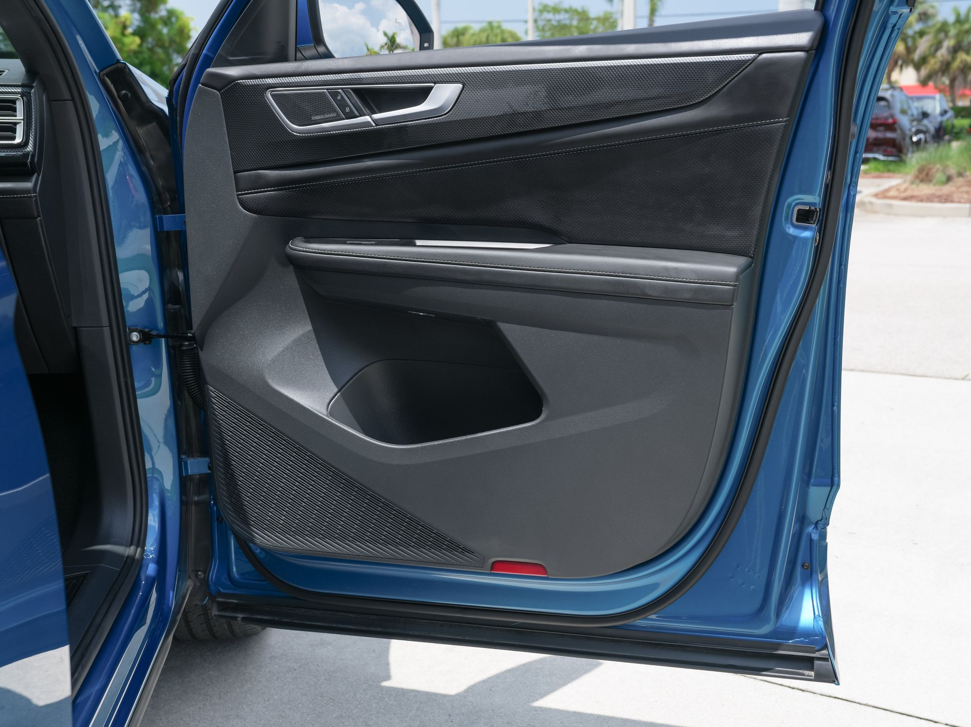 2025 Volkswagen Atlas Cross Sport SEL Premium R-LINE - Photo 41