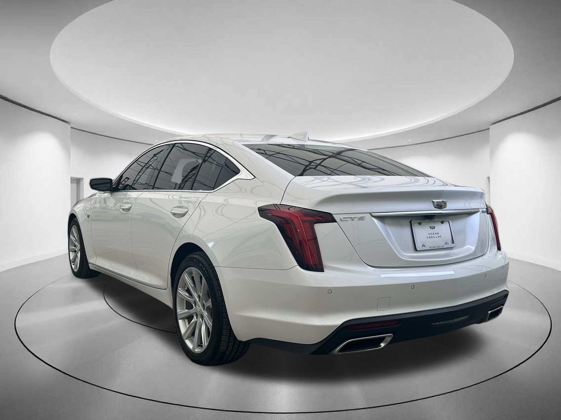 2023 Cadillac CT5 Luxury 3