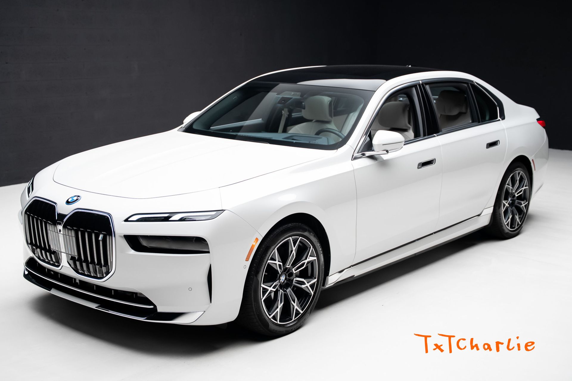 2024 BMW i7 xDrive60 AWD