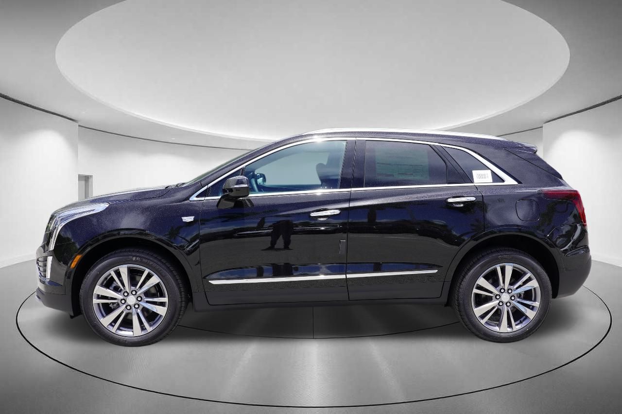 2025 Cadillac XT5 Premium Luxury 2