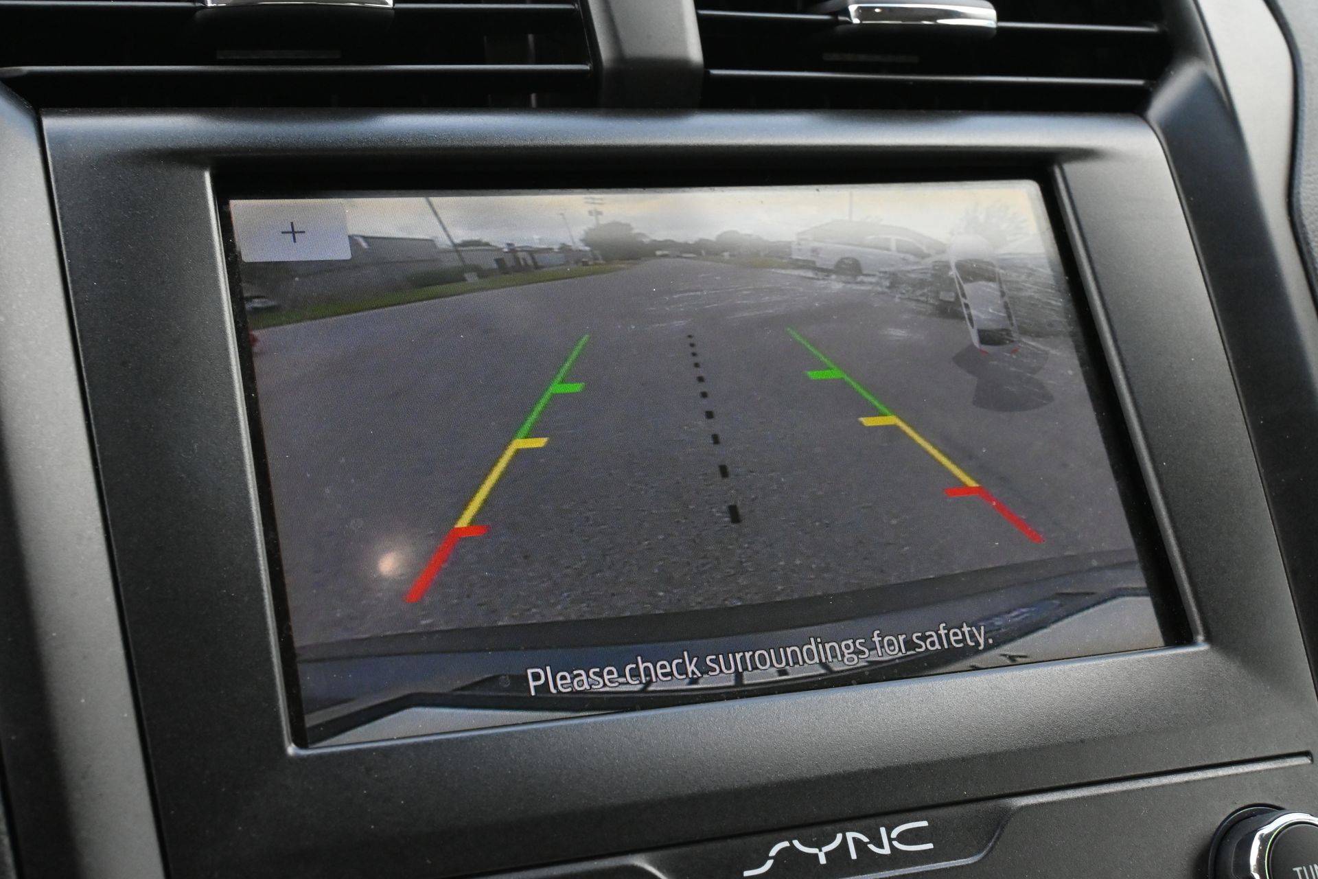 2020 Ford Fusion SE - 10