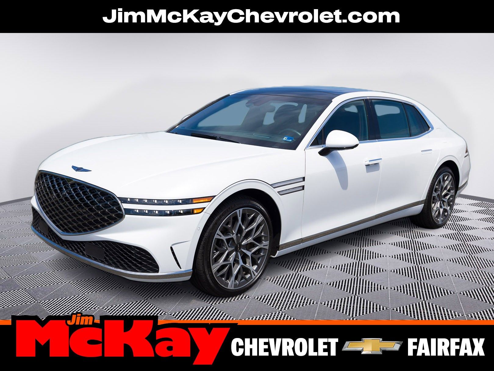 Uyuni White 2025 Genesis G90 3.5T e-Supercharger AWD Sedan All-Wheel Drive 8-Speed Automatic