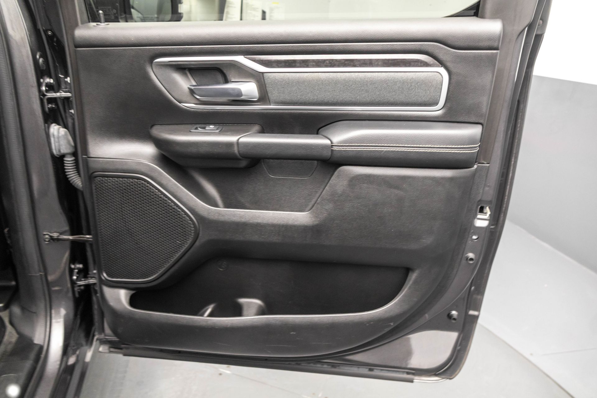 2022 RAM 1500 - Image 41