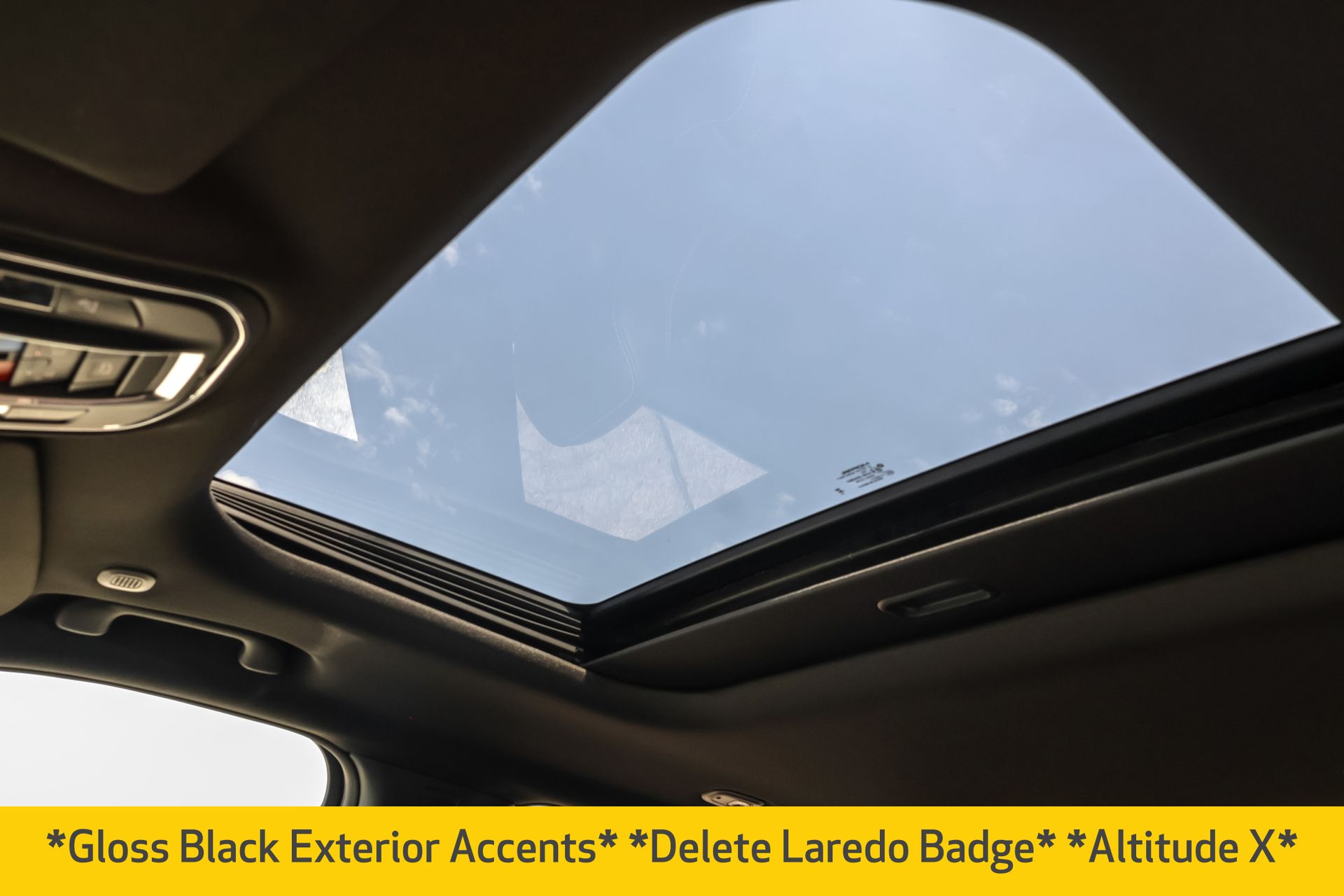 2025 JEEP GRAND CHEROKEE - Image 7