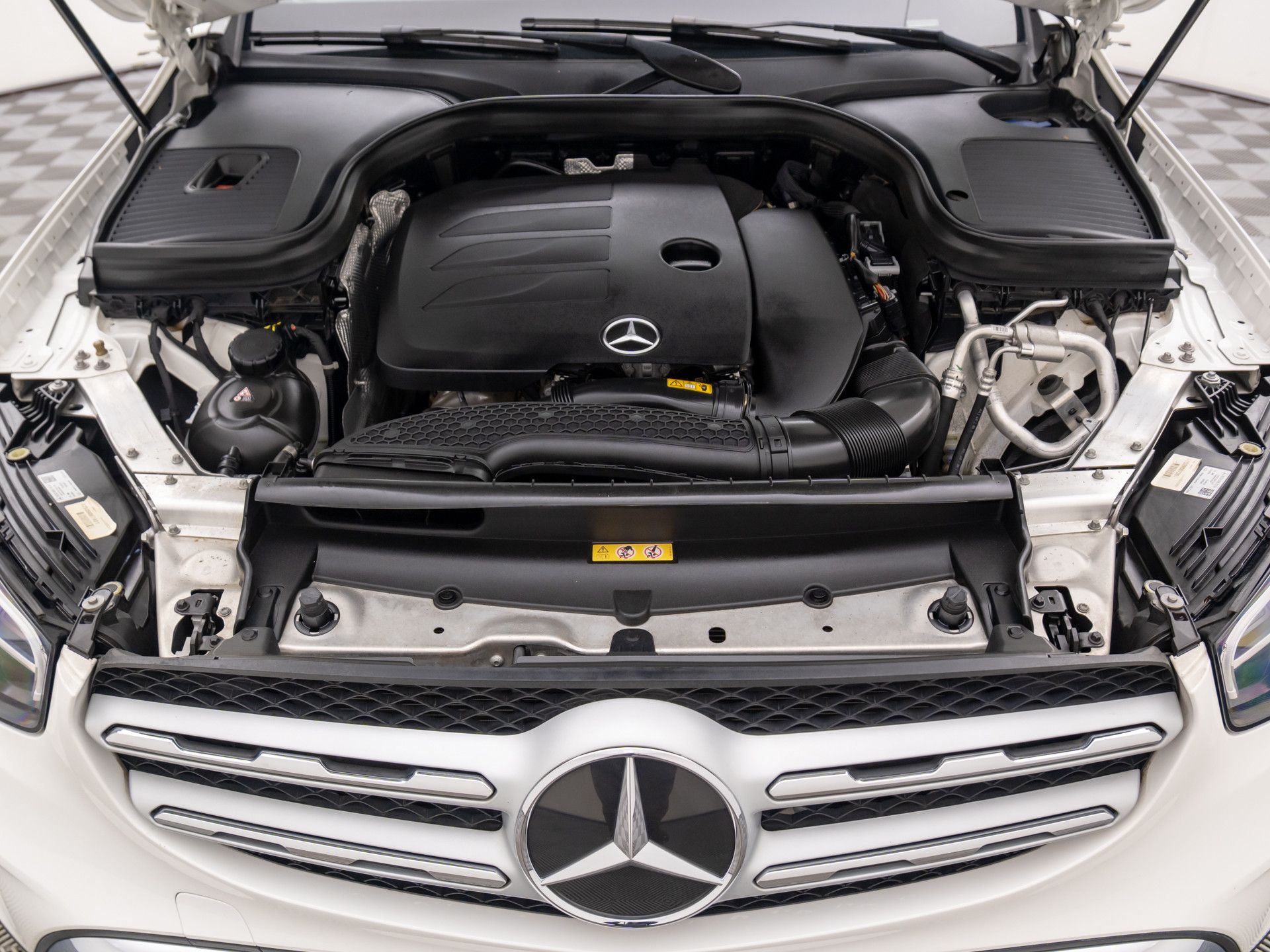 2021 Mercedes-Benz GLC GLC 300 photo