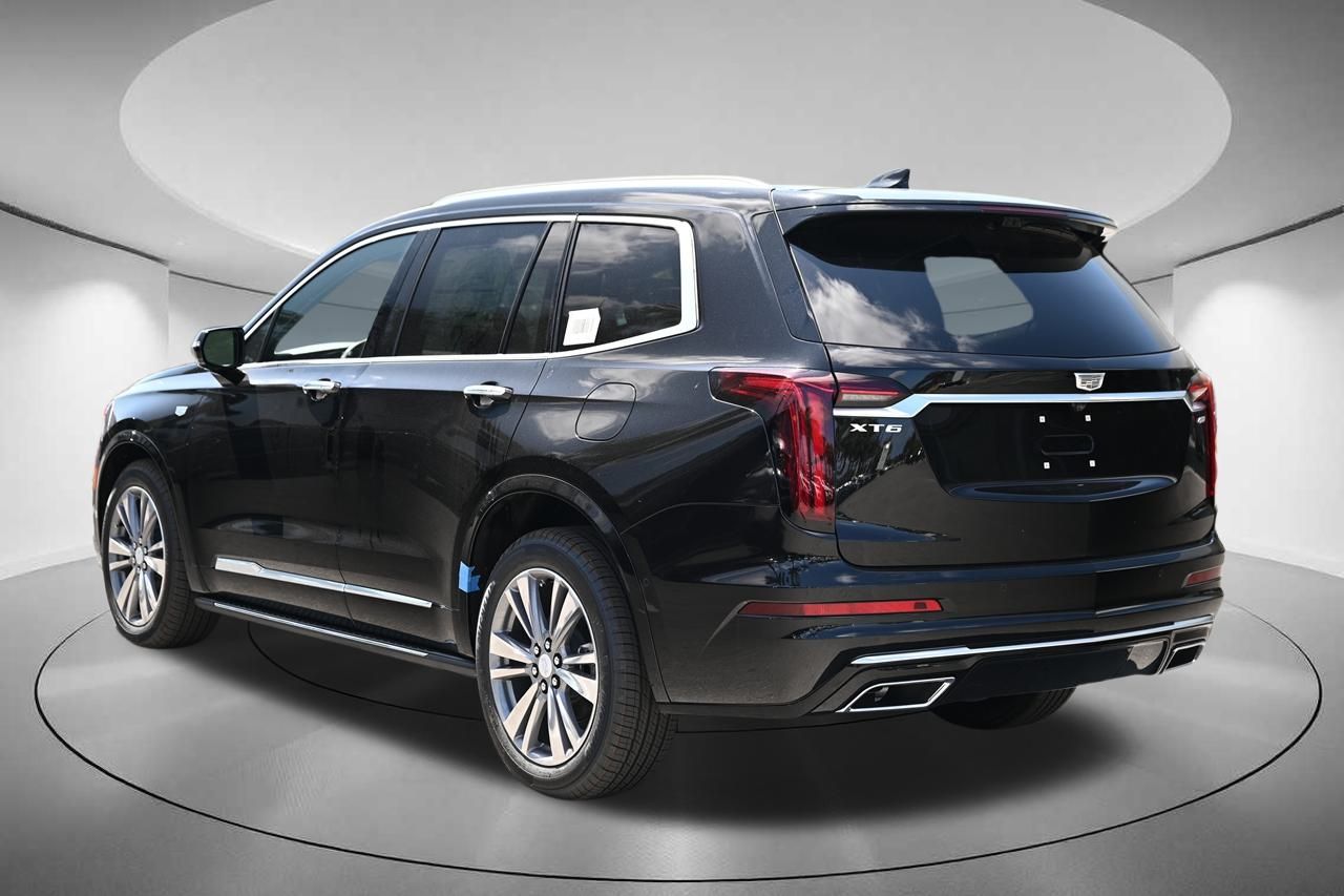 2024 Cadillac XT6 Premium Luxury 3