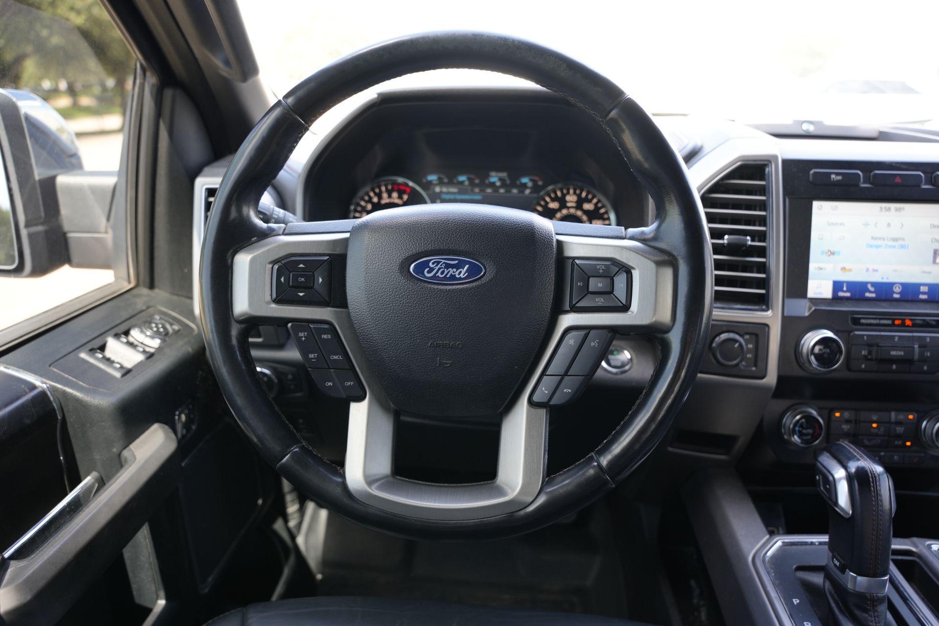 2020 Ford F-150 Platinum - 10