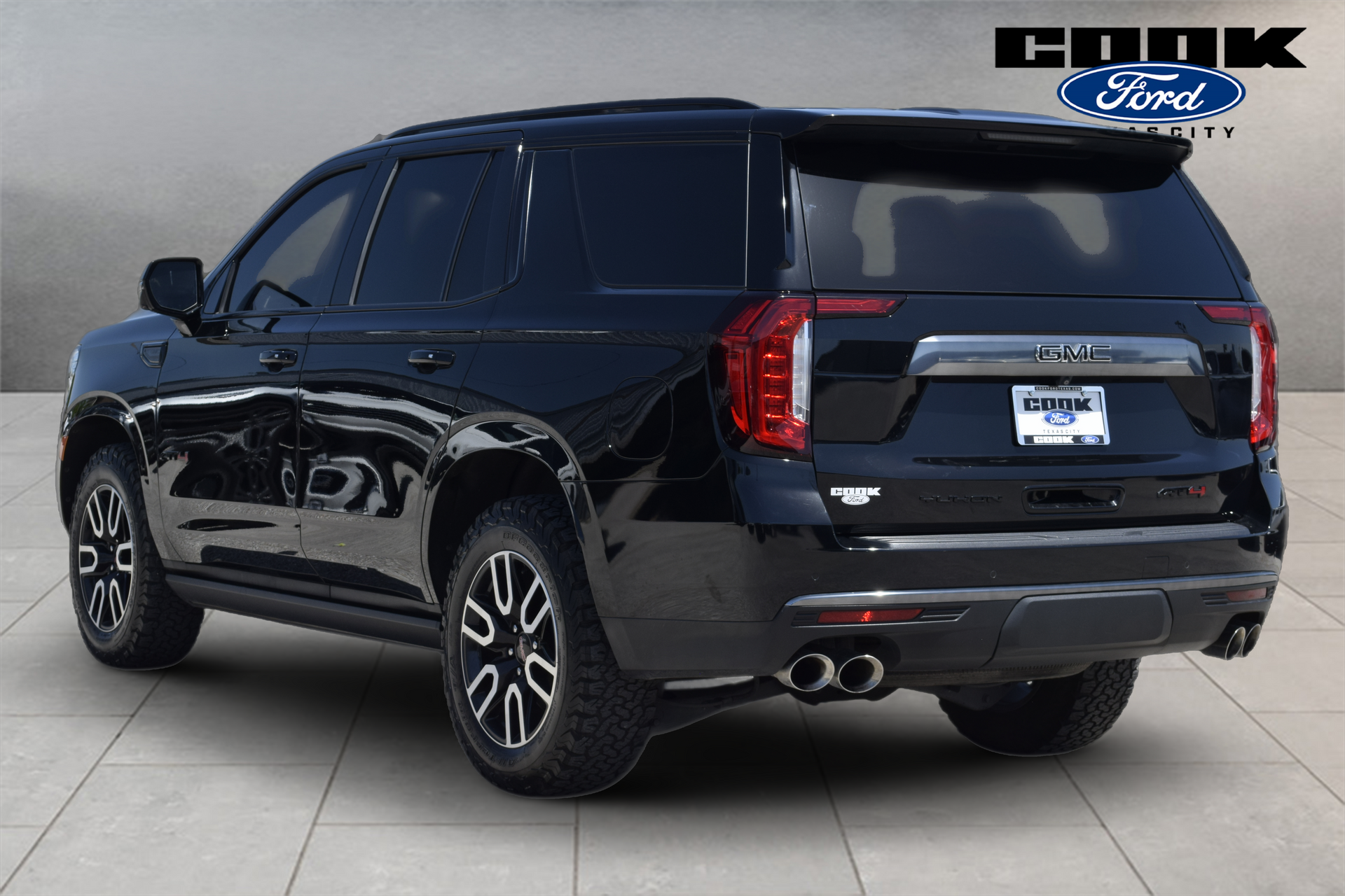 2022 GMC Yukon AT4 - 3