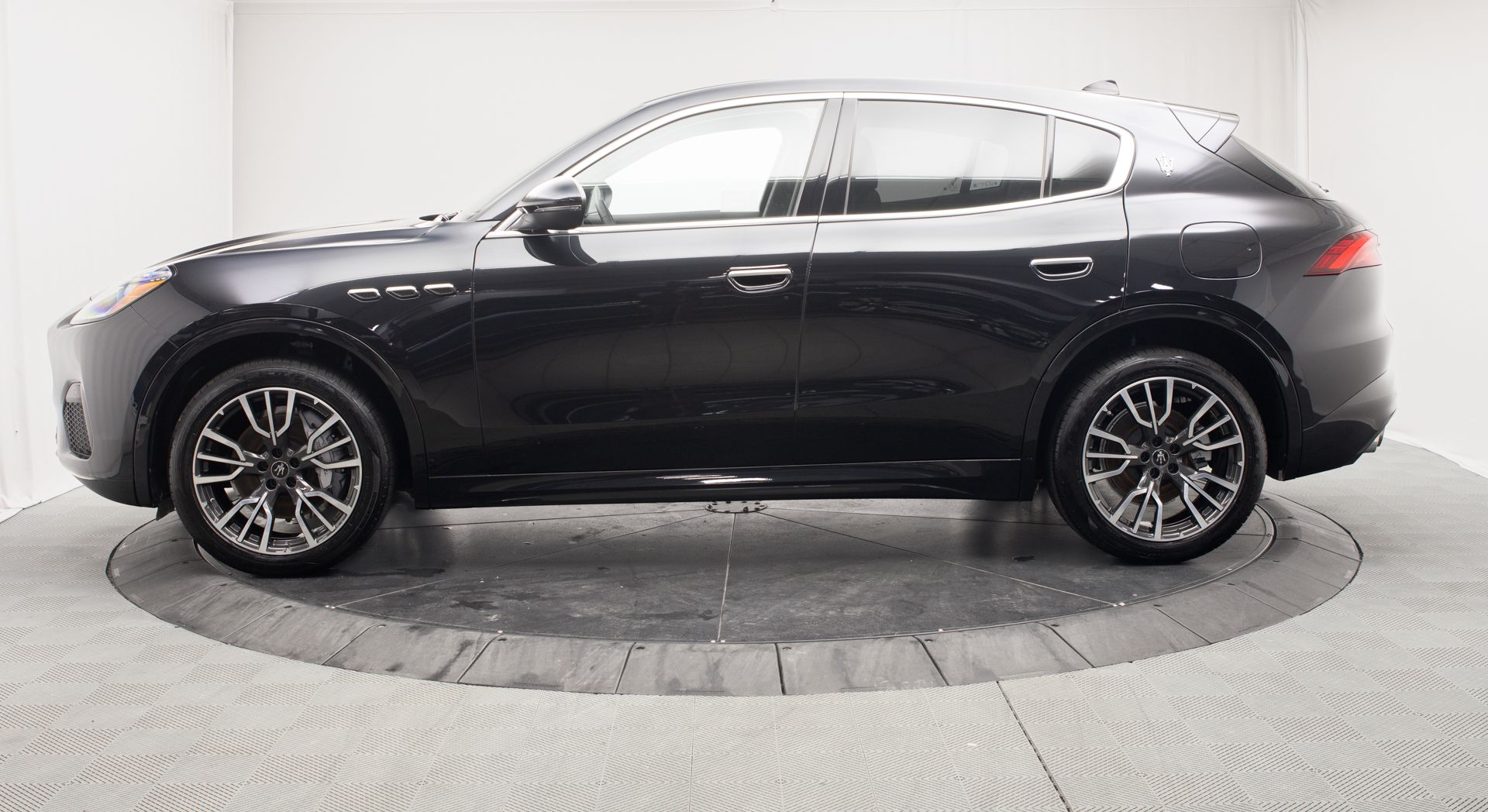 2025 Maserati Grecale Base - Photo 6