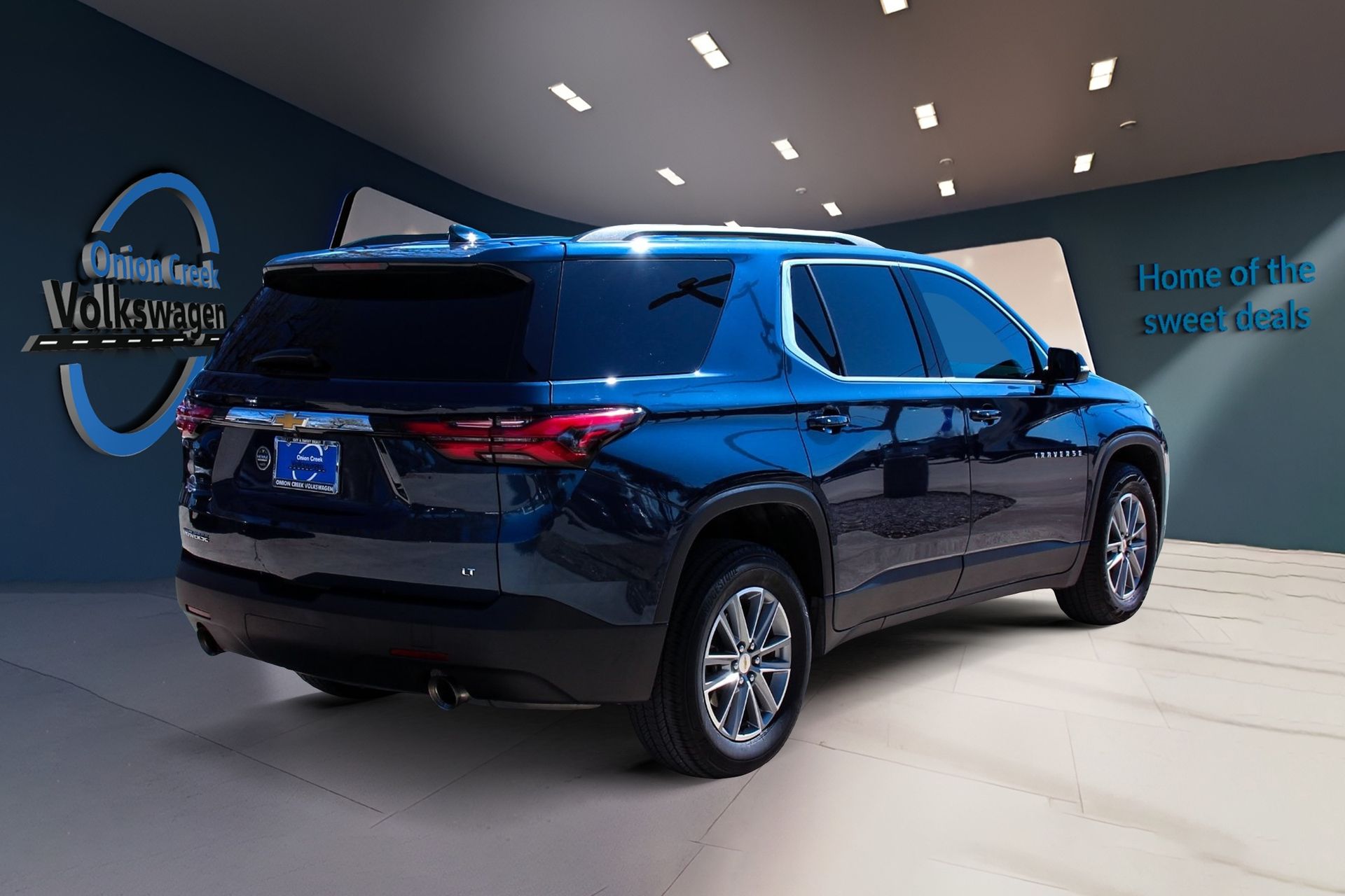 View vehicle photo 5