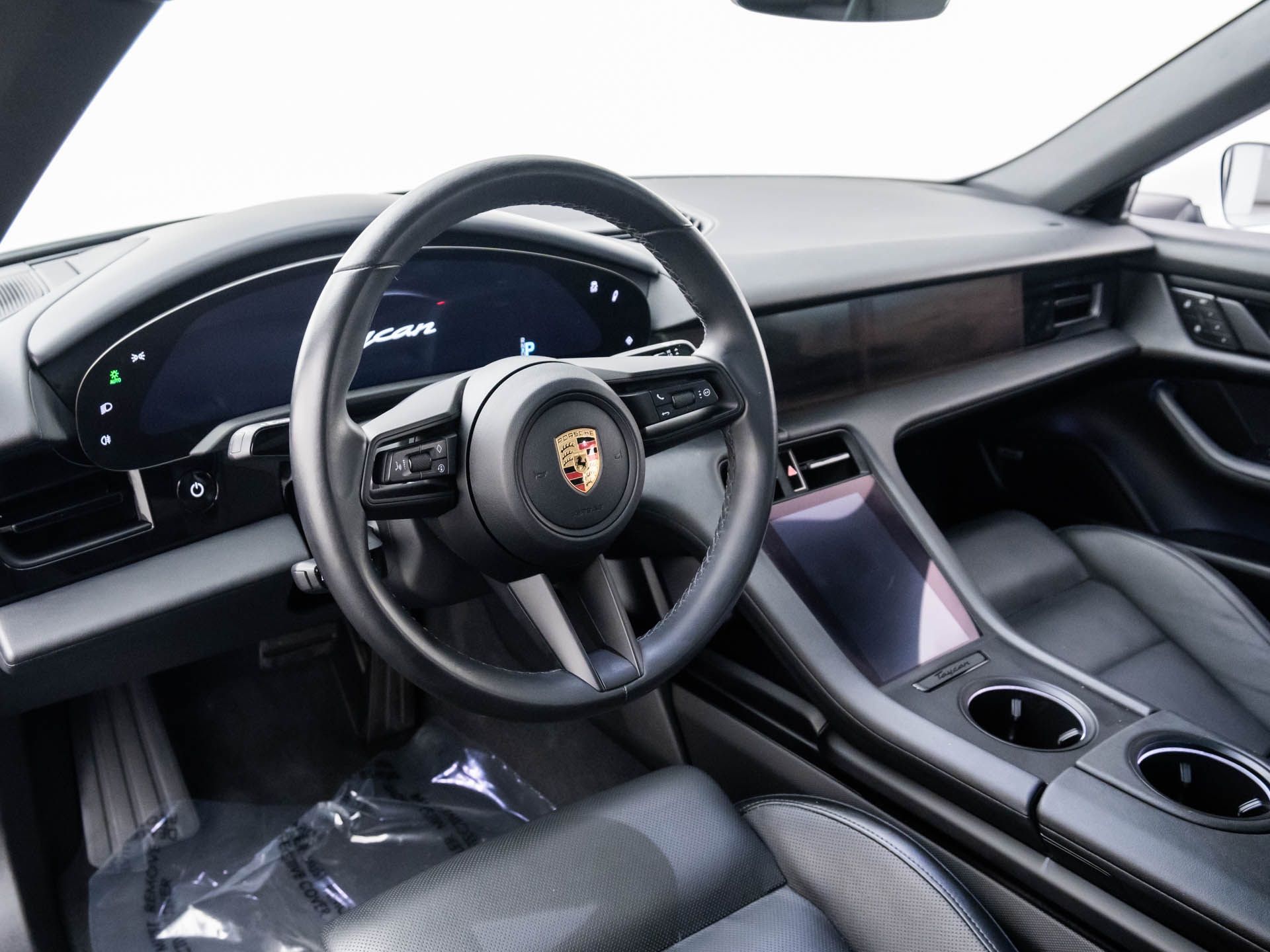2022 Porsche Taycan  photo