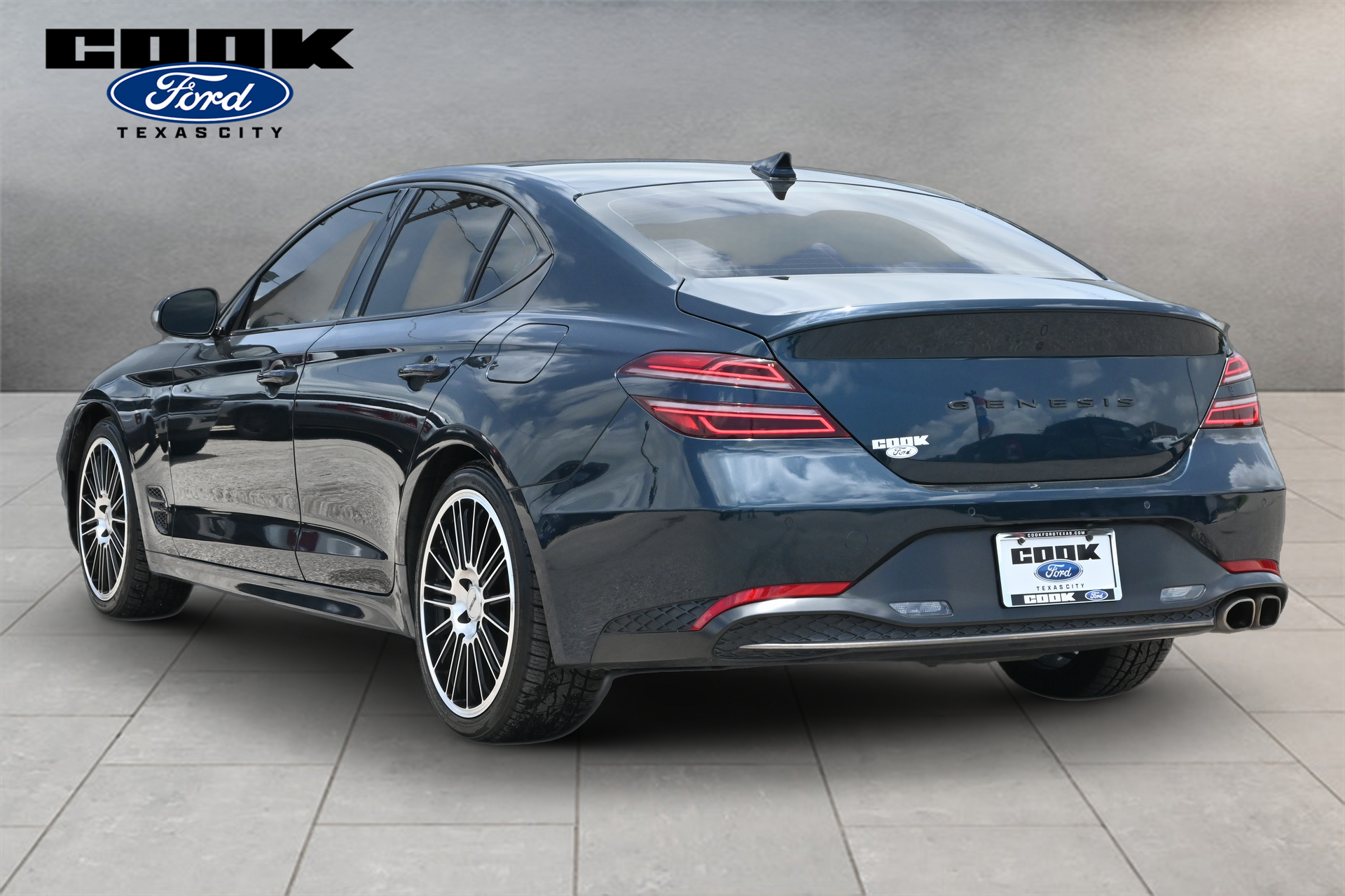 2023 Genesis G70 2.0T - 3