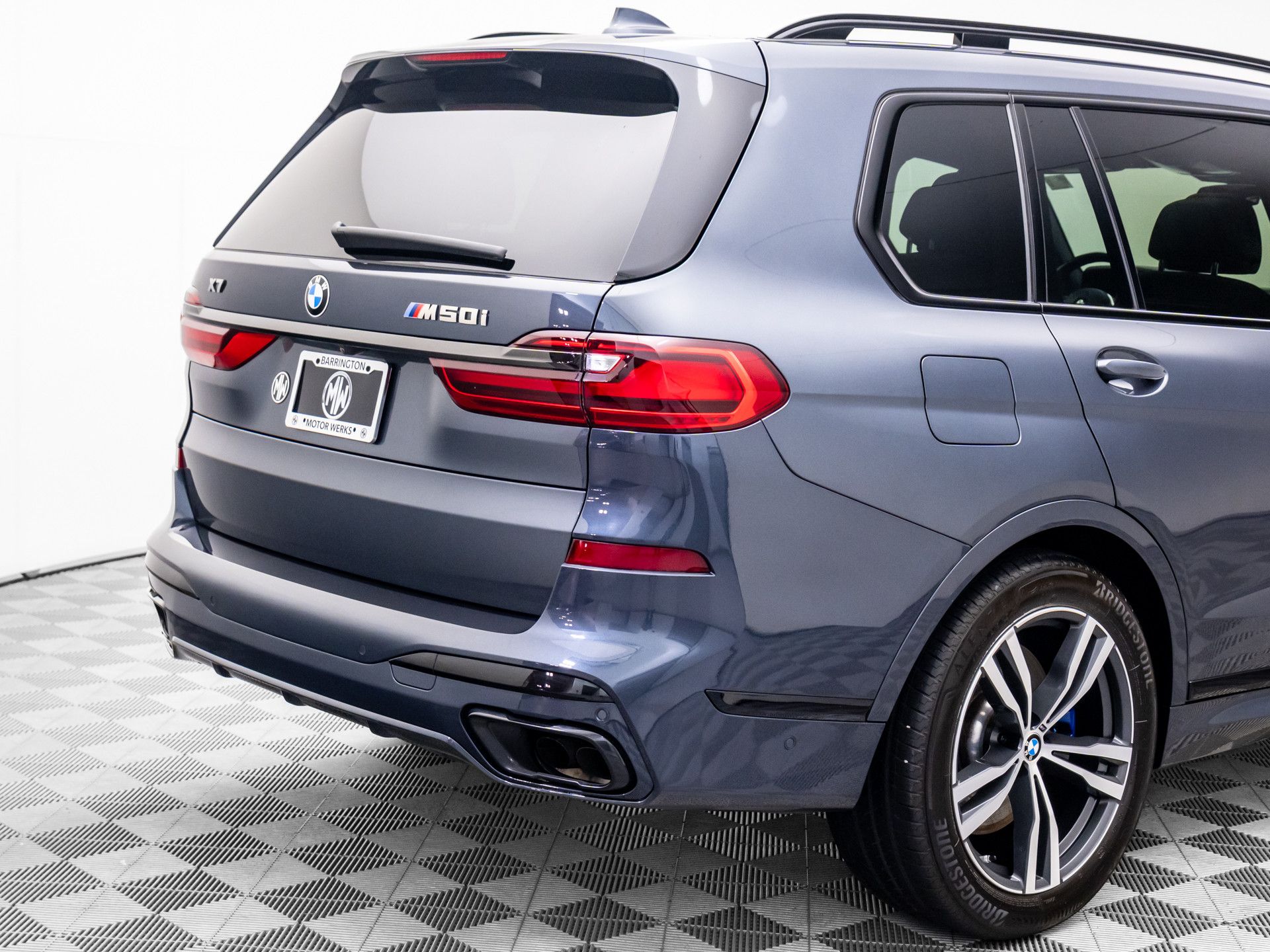 2022 BMW X7 M50i photo