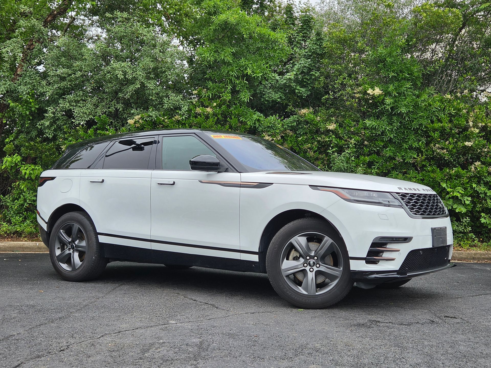 Fuji White 2022 Land Rover Range Rover Velar P250 R-Dynamic S AWD SUV / Crossover All-Wheel Drive 8-Speed Automatic