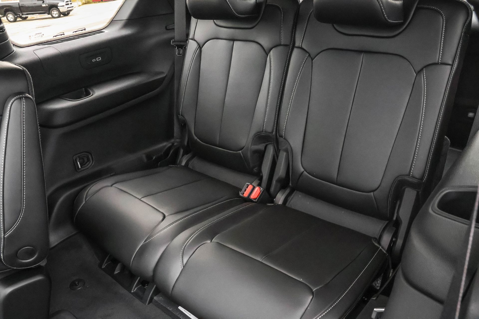 2025 JEEP GRAND CHEROKEE L - Image 7