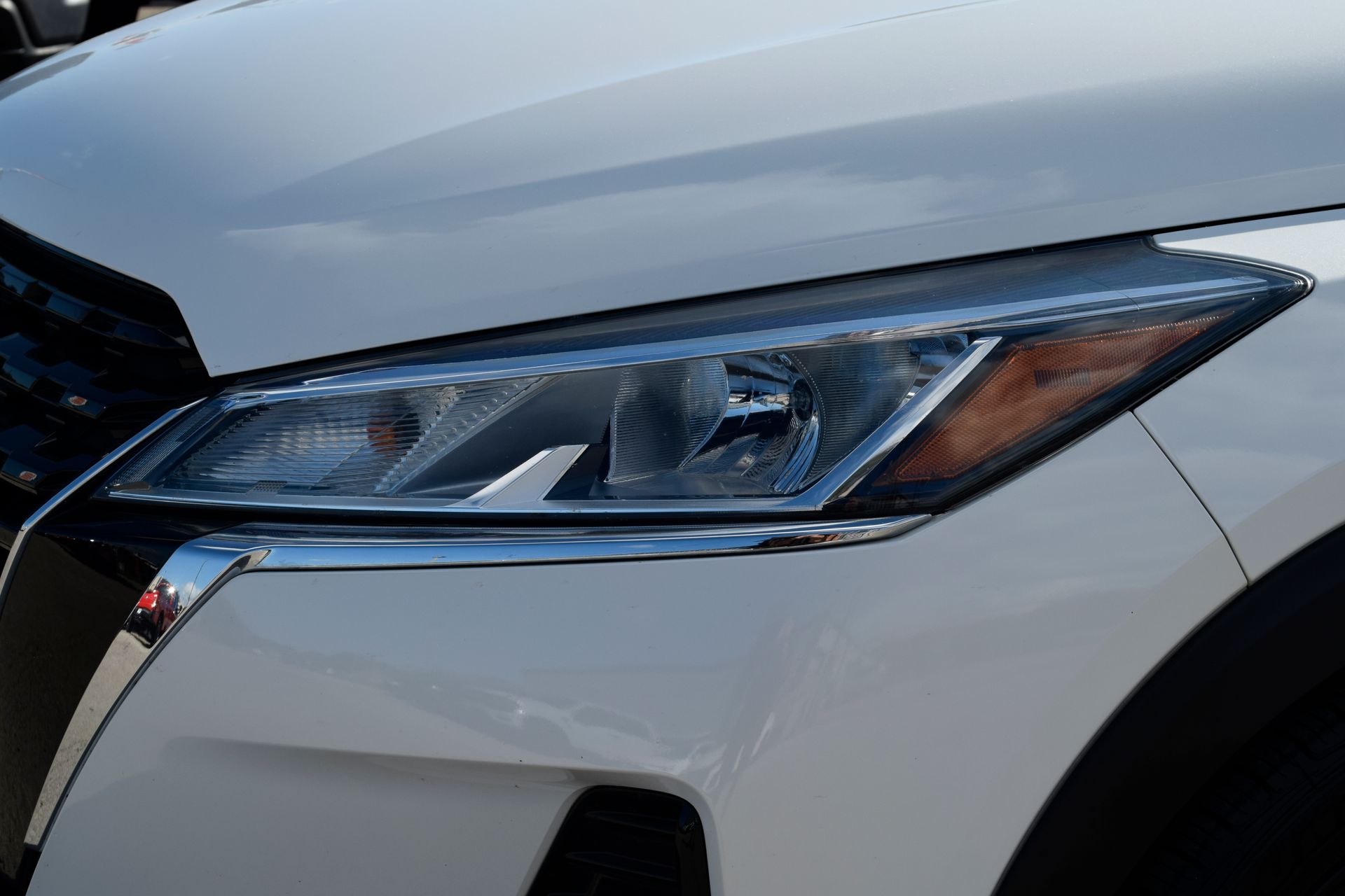 2024 Nissan Kicks SV White at Central Houston Nissan