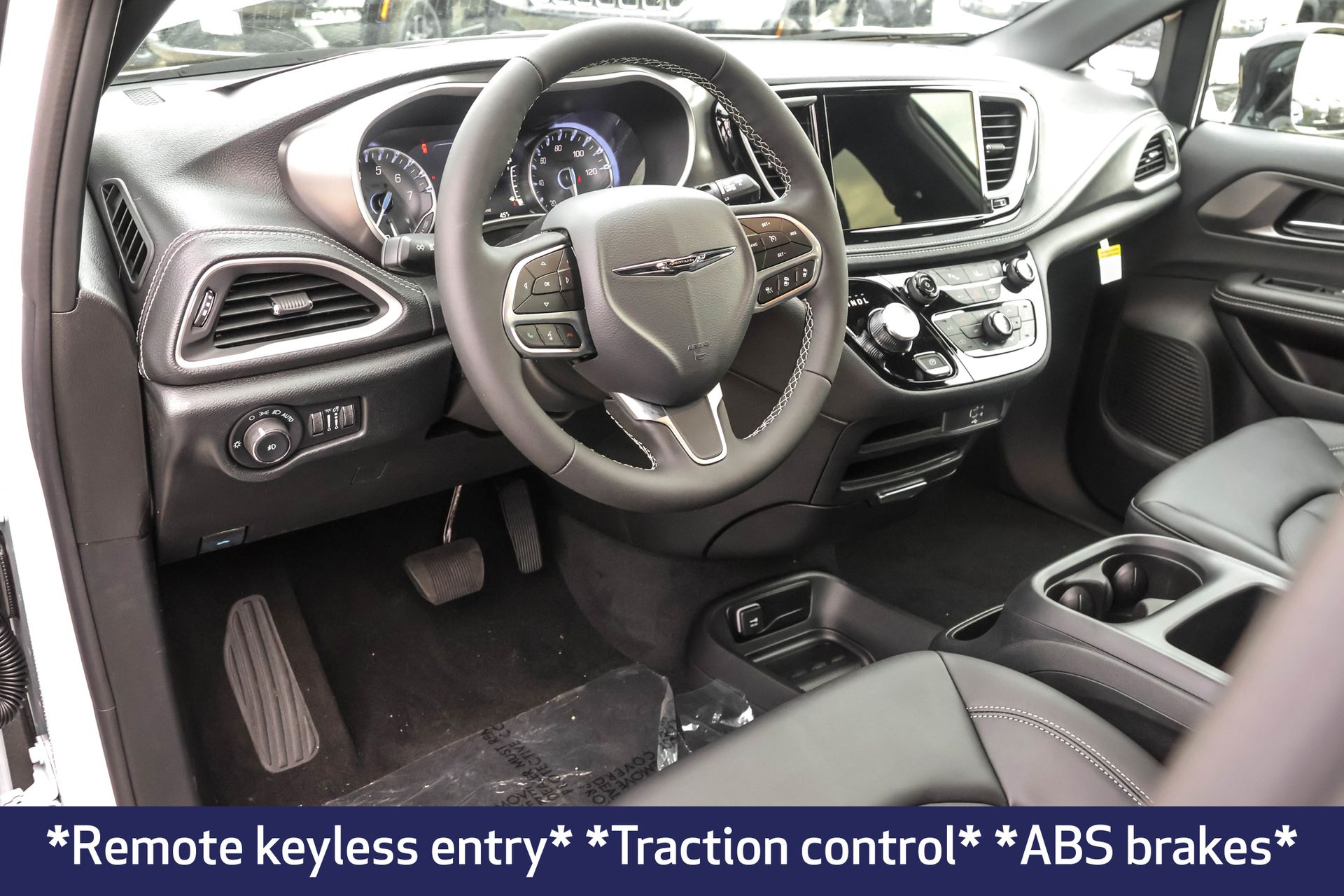 2026 CHRYSLER PACIFICA - Image 4