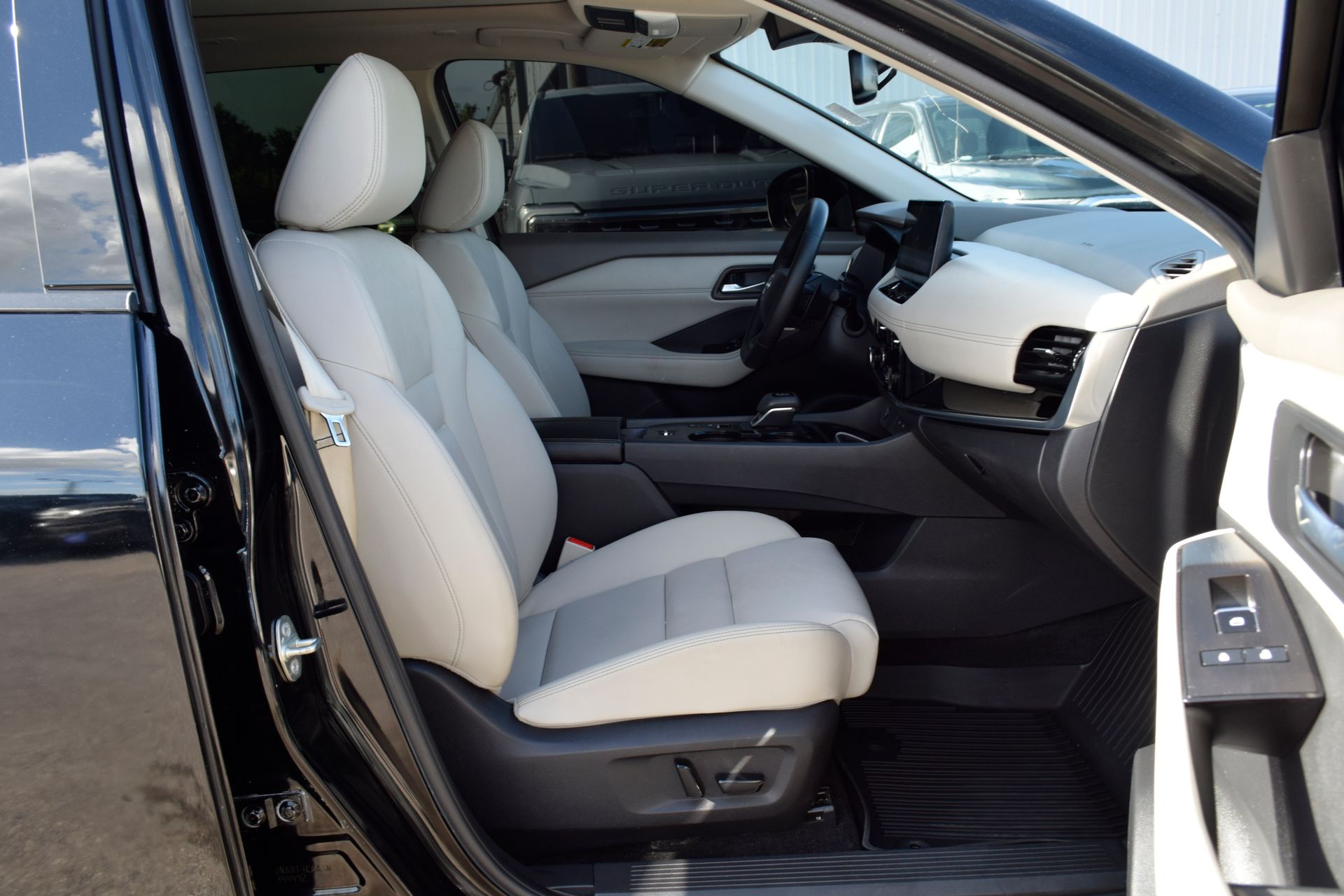 2025 Nissan Rogue SL Black at Don McGill Toyota