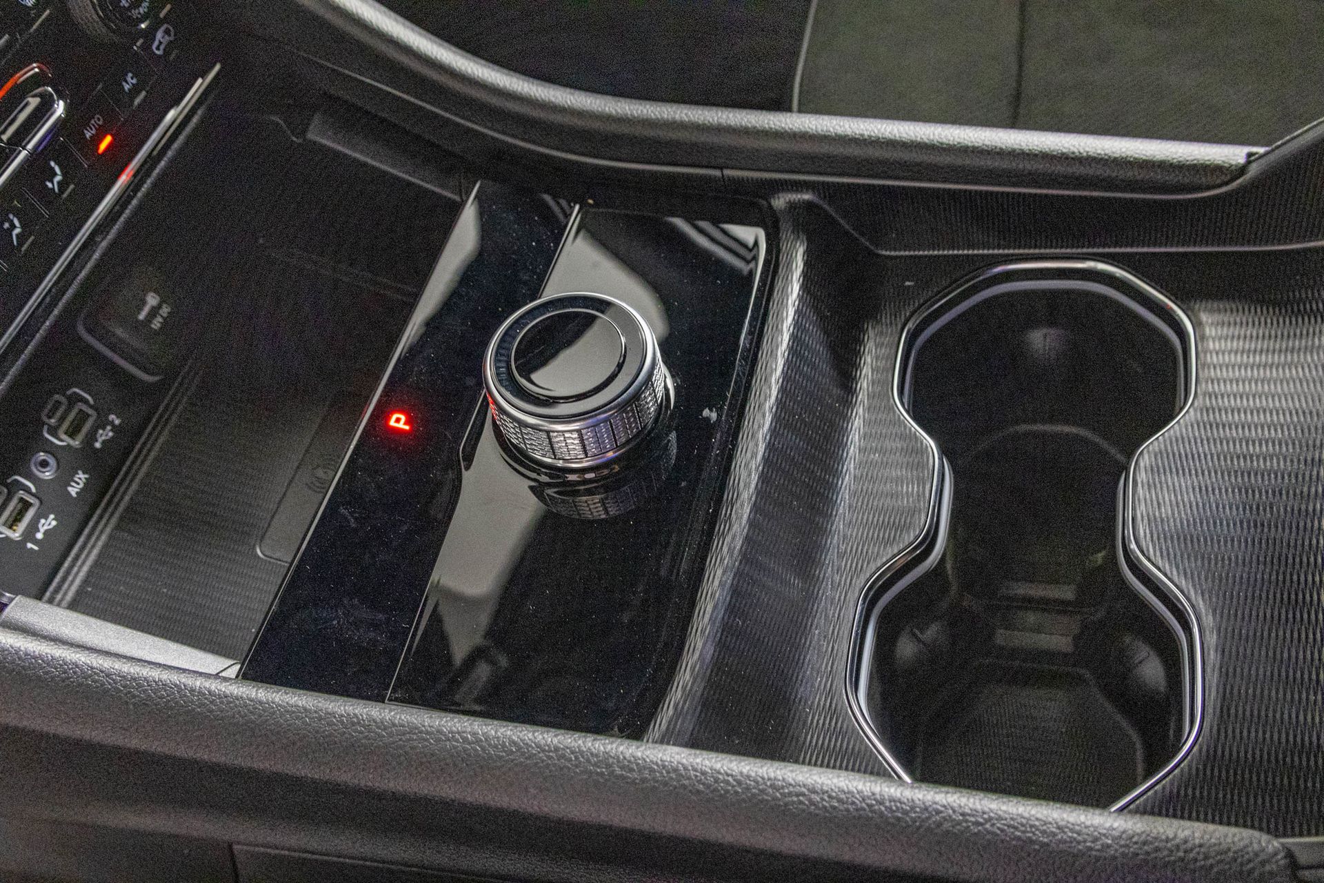 2025 JEEP GRAND CHEROKEE L - Image 23