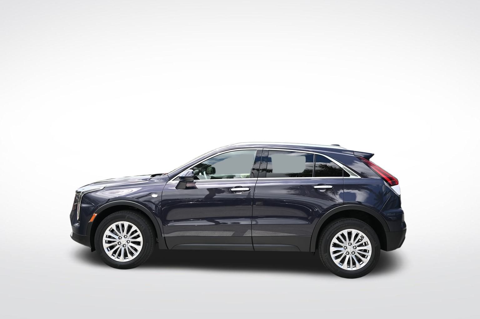 2024 Cadillac XT4 Luxury 2