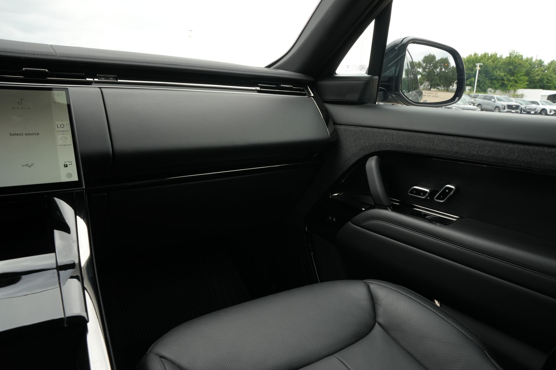 2024 Land Rover Range Rover Sport Dynamic SE - 8
