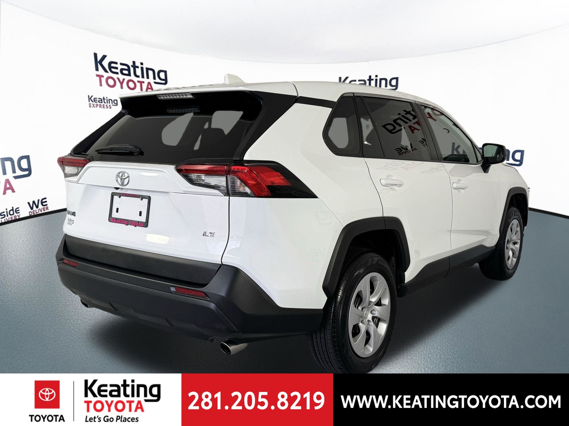 View vehicle photo 5