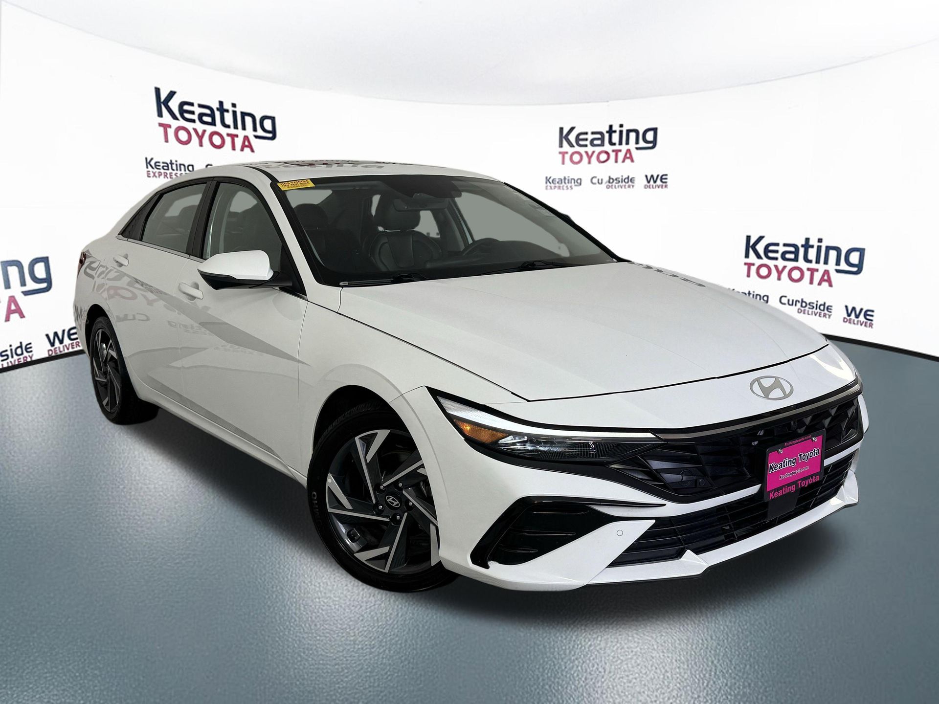 View vehicle photo 3