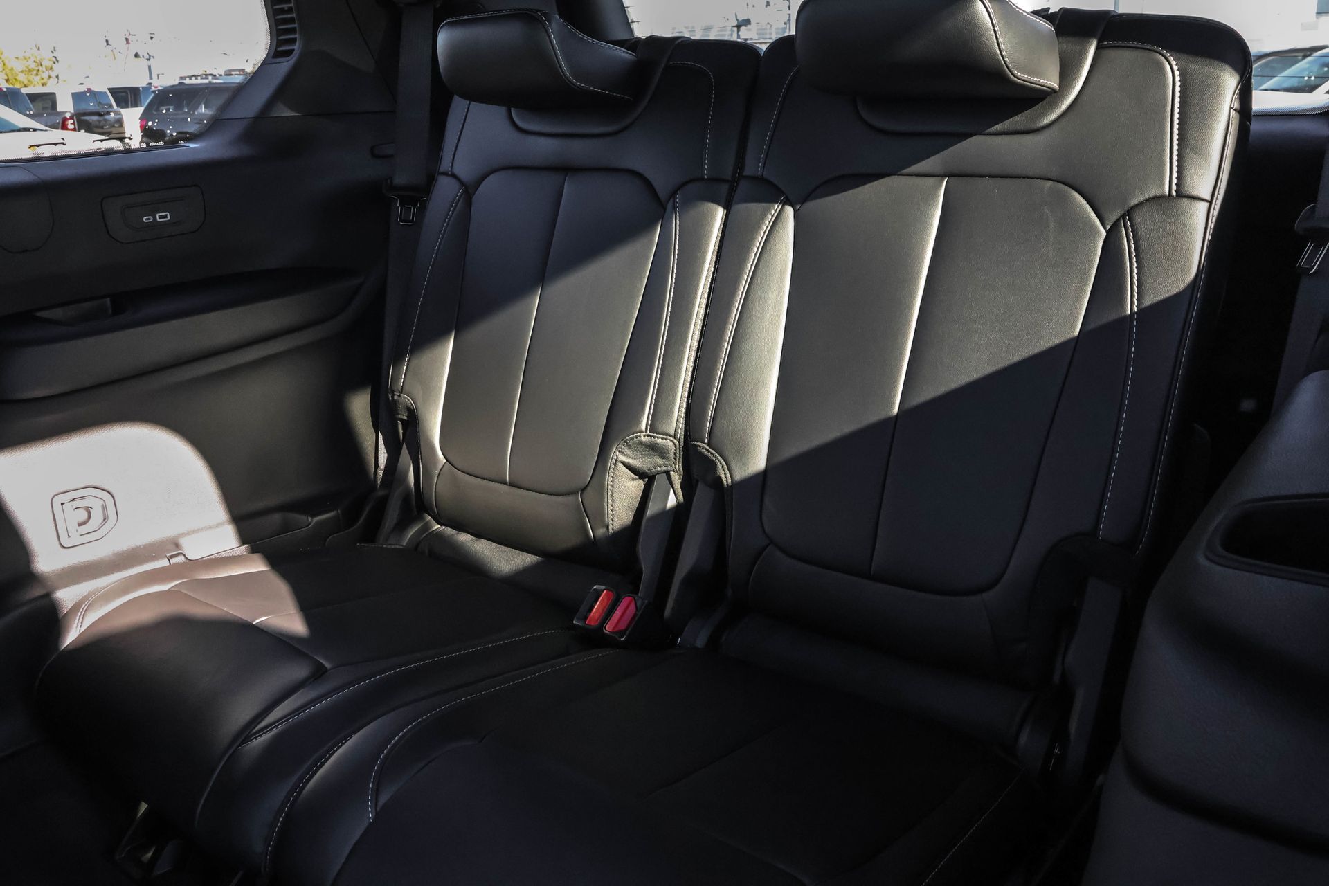 2025 JEEP GRAND CHEROKEE L - Image 15