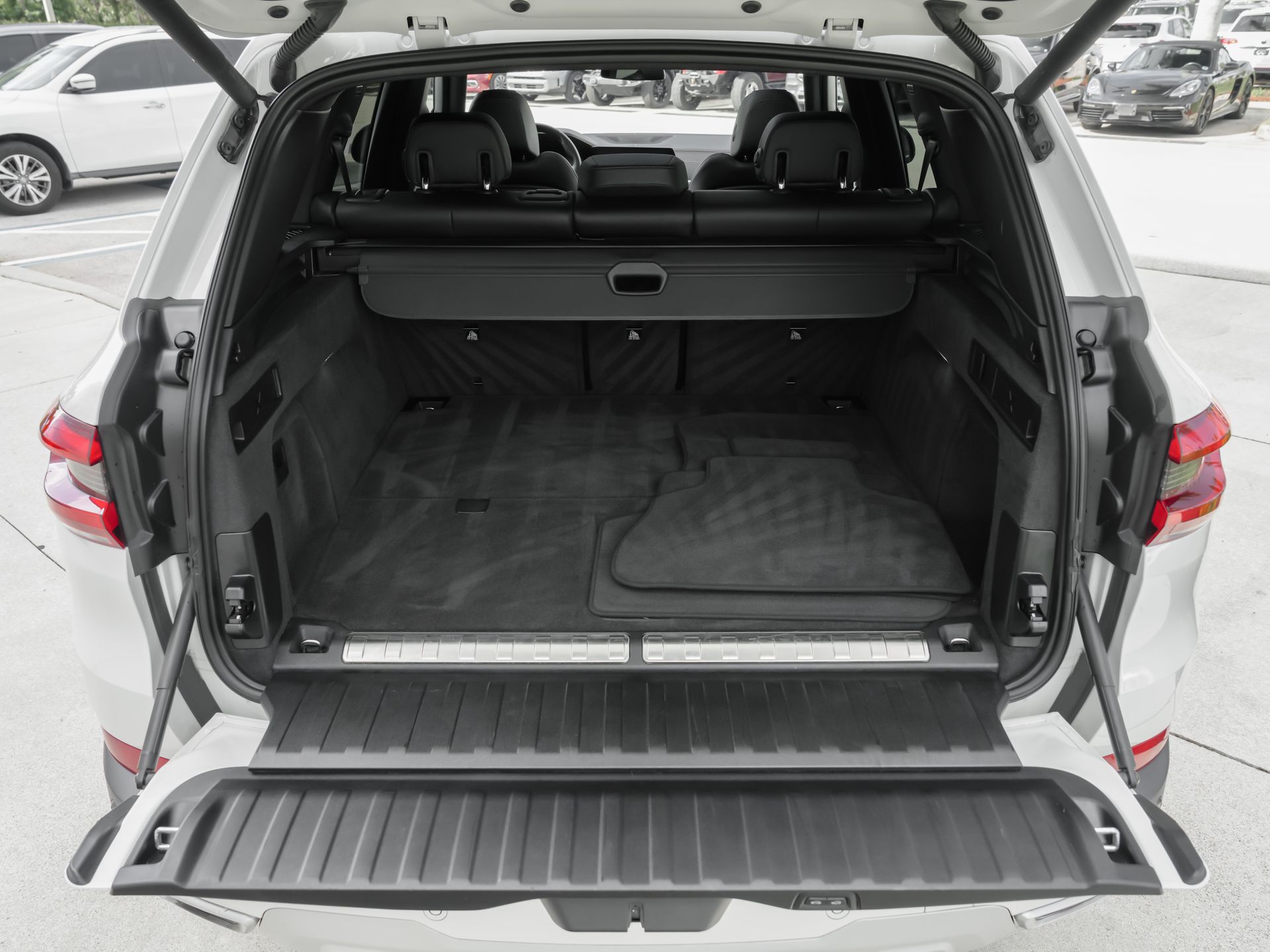 2023 BMW X5 45e - Photo 42