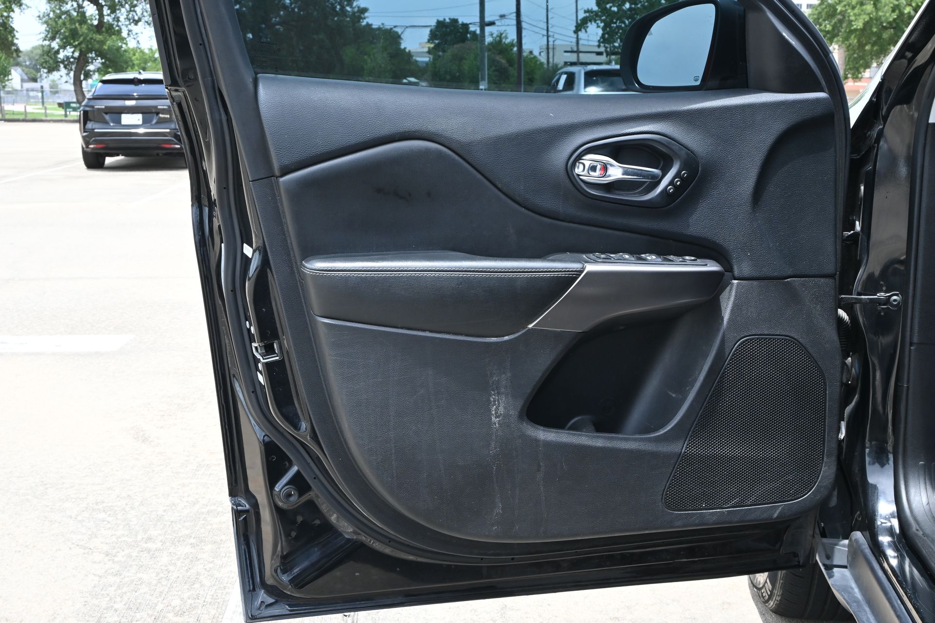 2019 Jeep Cherokee Limited Black at EAG Ford Navasota