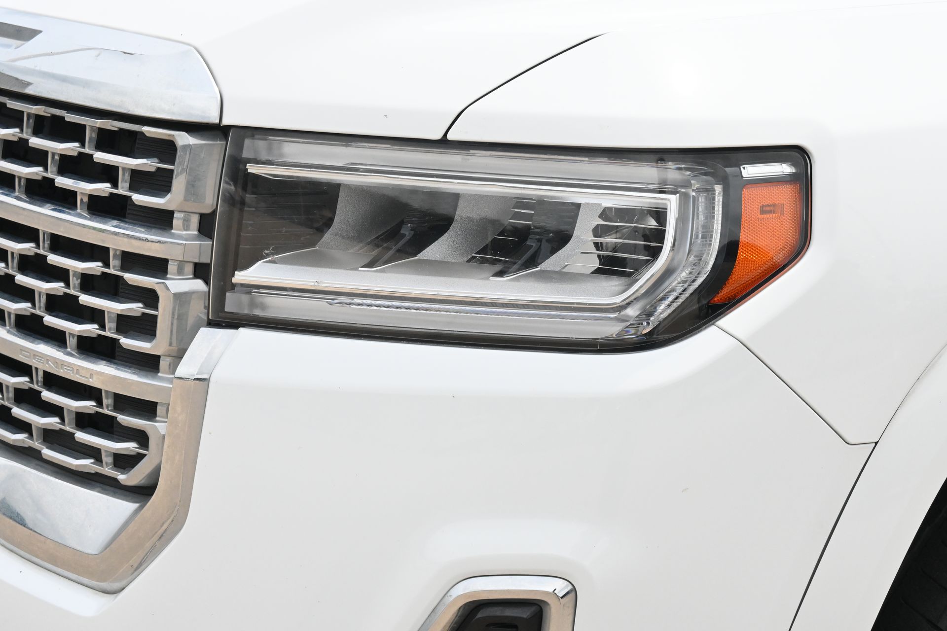 2023 GMC Acadia Denali White at Bayway Cadillac Southwest
