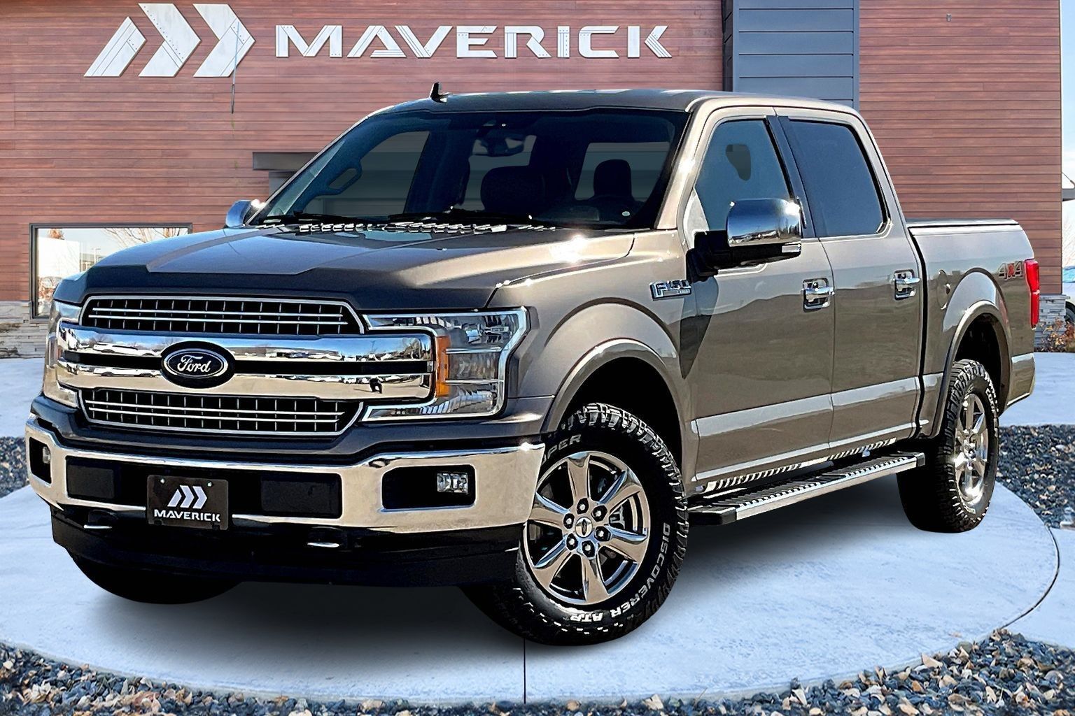 View vehicle photo 3