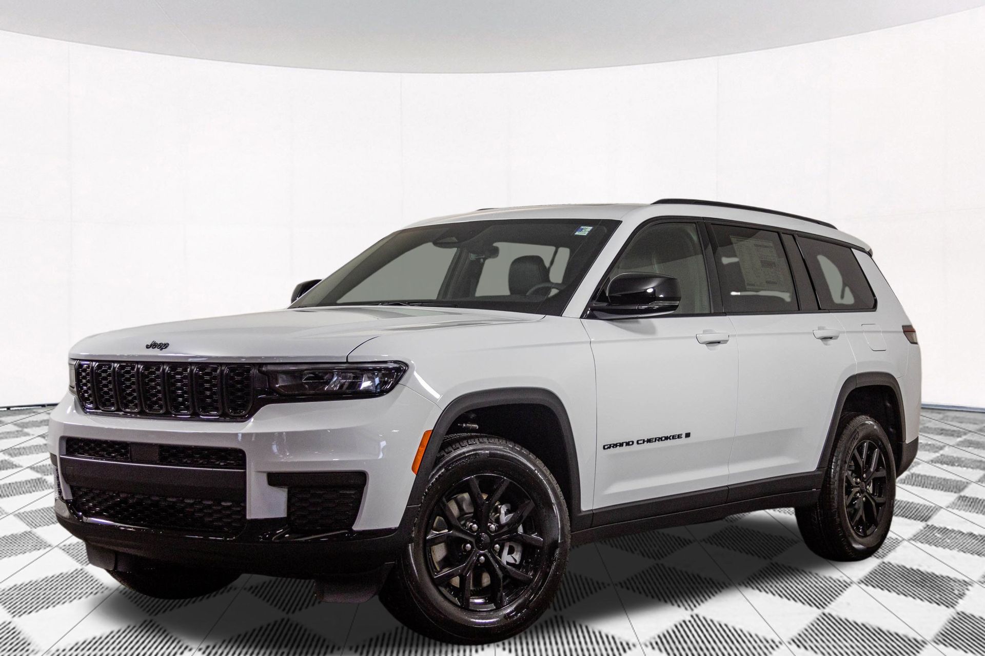 2025 JEEP GRAND CHEROKEE L - Image 2