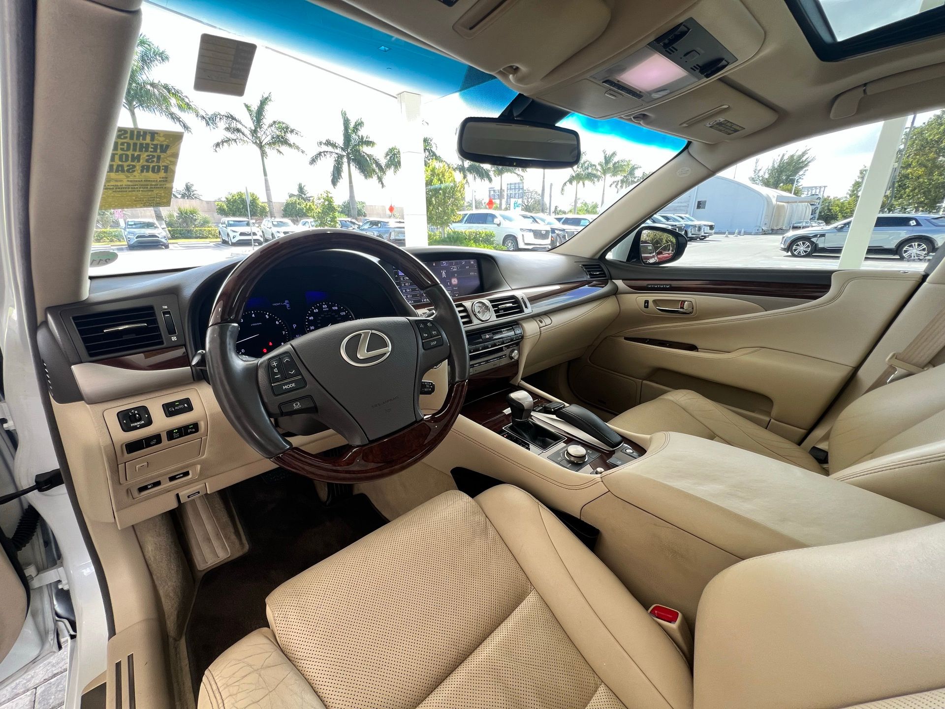 2015 Lexus LS 460 8