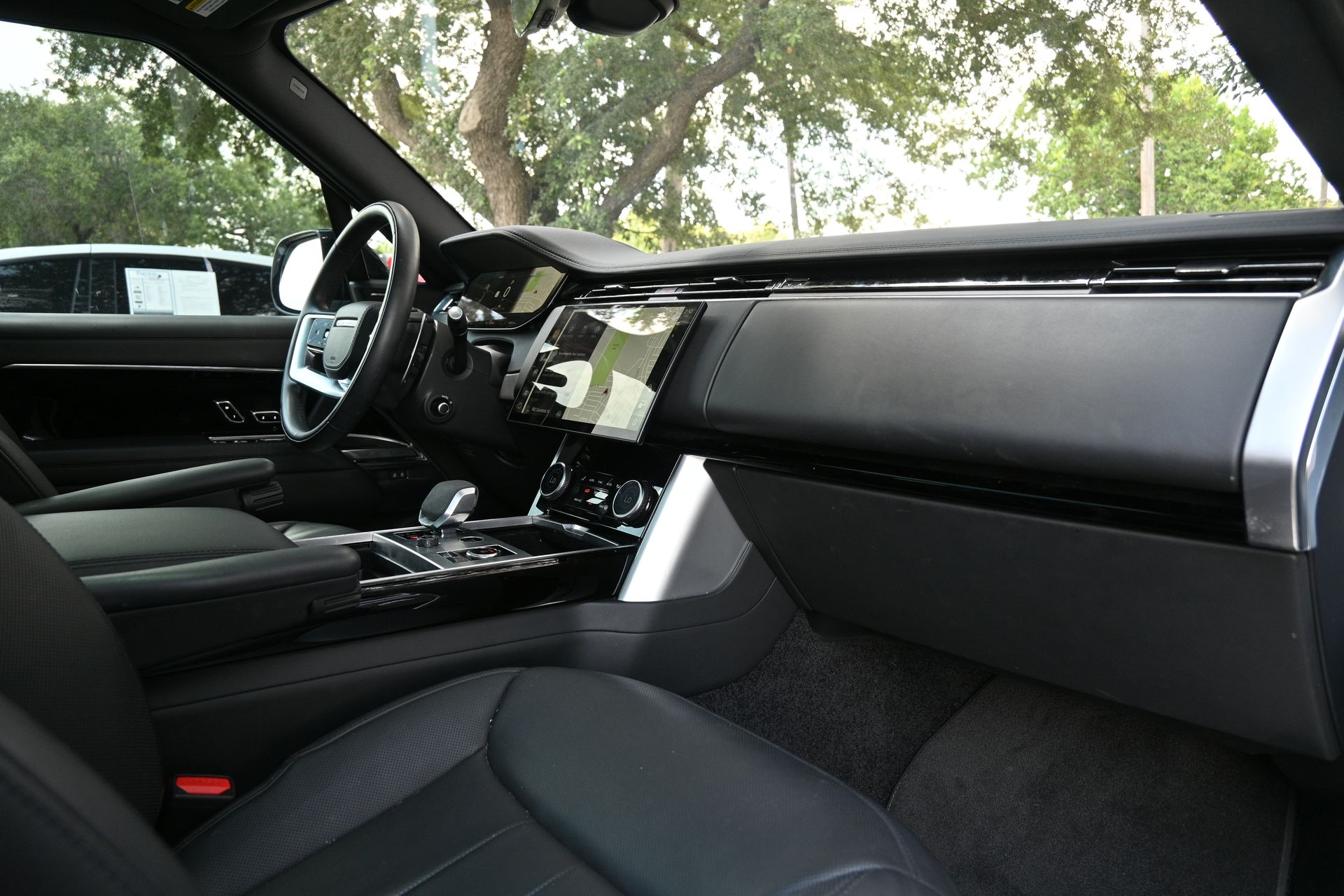 2023 Land Rover Range Rover SE White at Genesis of Spring