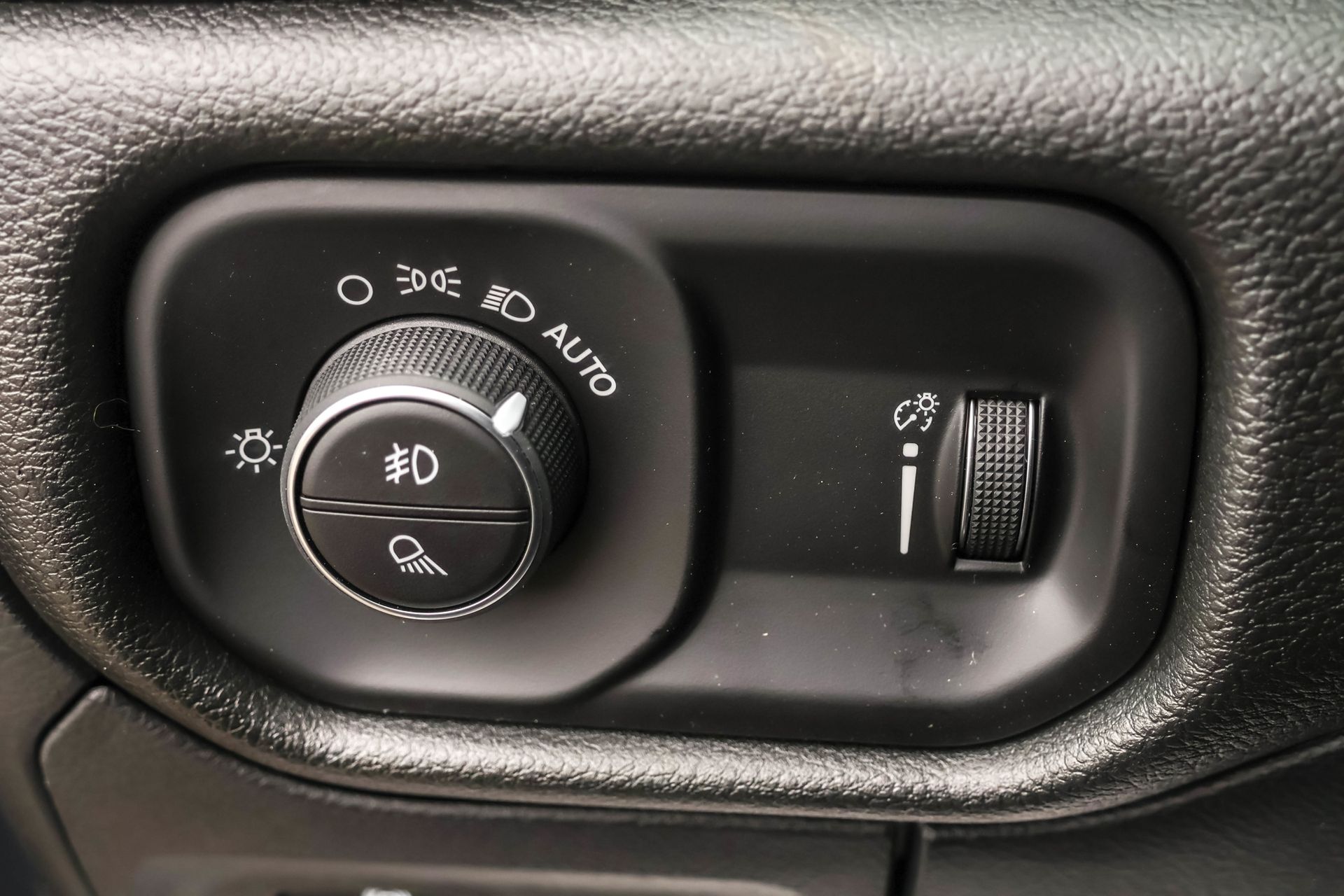 2026 RAM 1500 - Image 29