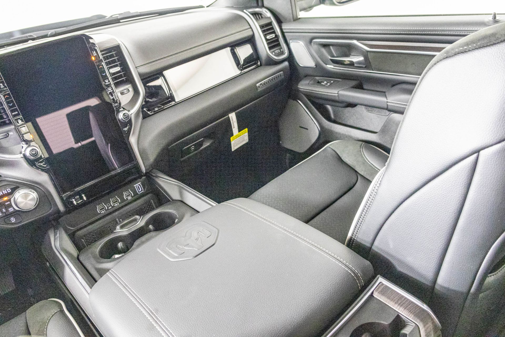 2026 RAM 1500 - Image 35