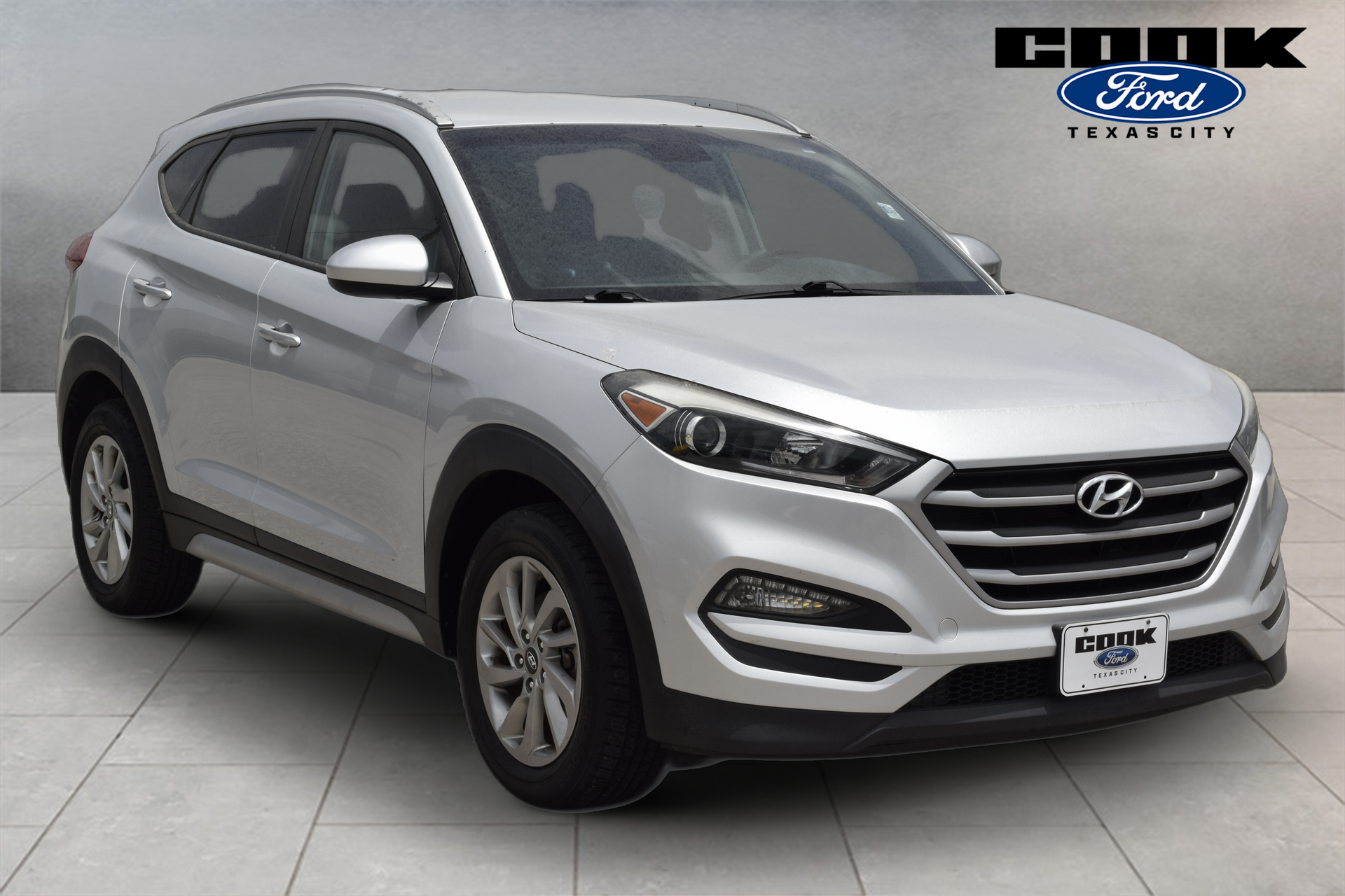 2018 Hyundai Tucson SEL Silver at DeMontrond Ford
