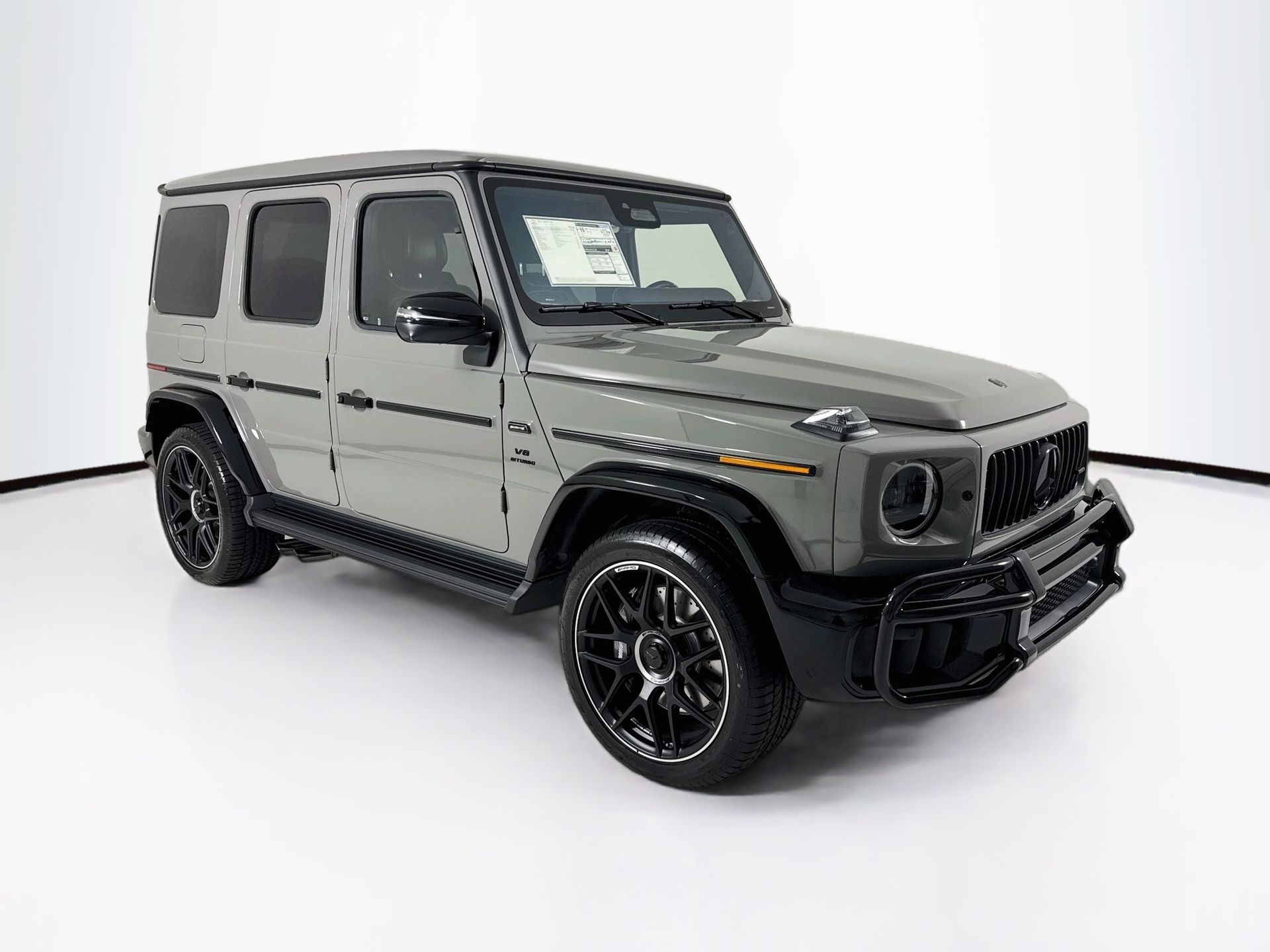 Gray (MANUFAKTUR Arabian Grey Non- Metallic) 2027 Mercedes-Benz G-Class SUV / Crossover 9-Speed Automatic