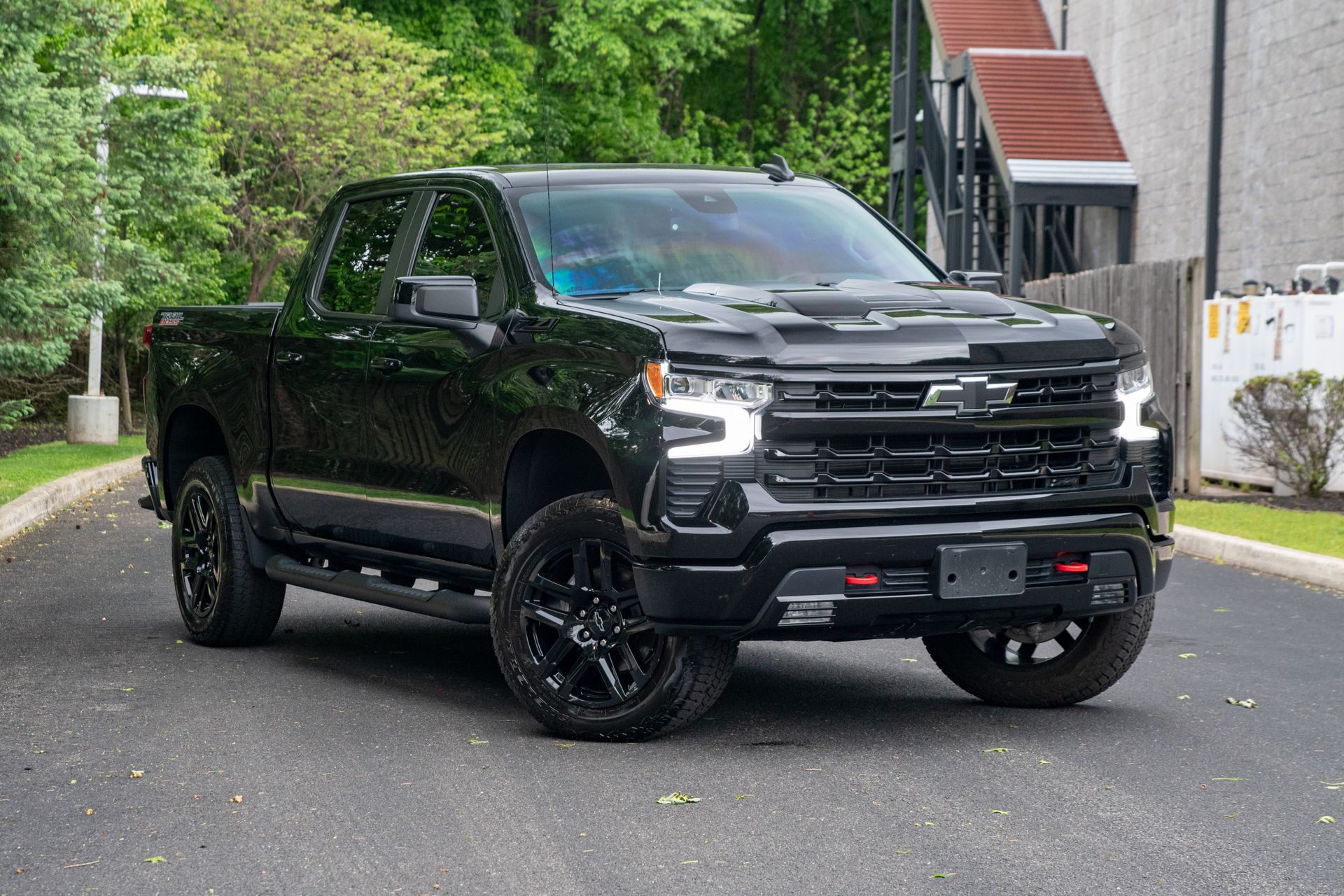 Black 2025 Chevrolet Silverado 1500 LT Trail Boss Crew Cab 4WD Pickup Truck Four-Wheel Drive Automatic