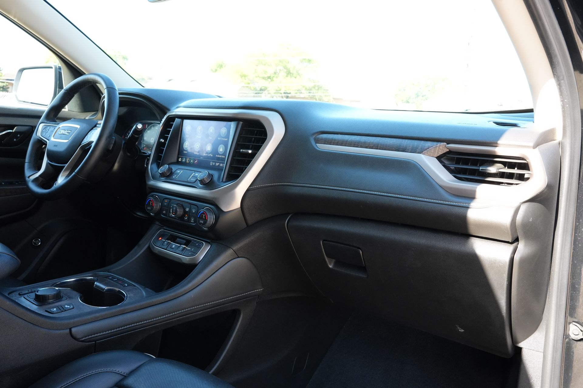 2023 GMC Acadia Denali Black at AutoSavvy Houston Southwest